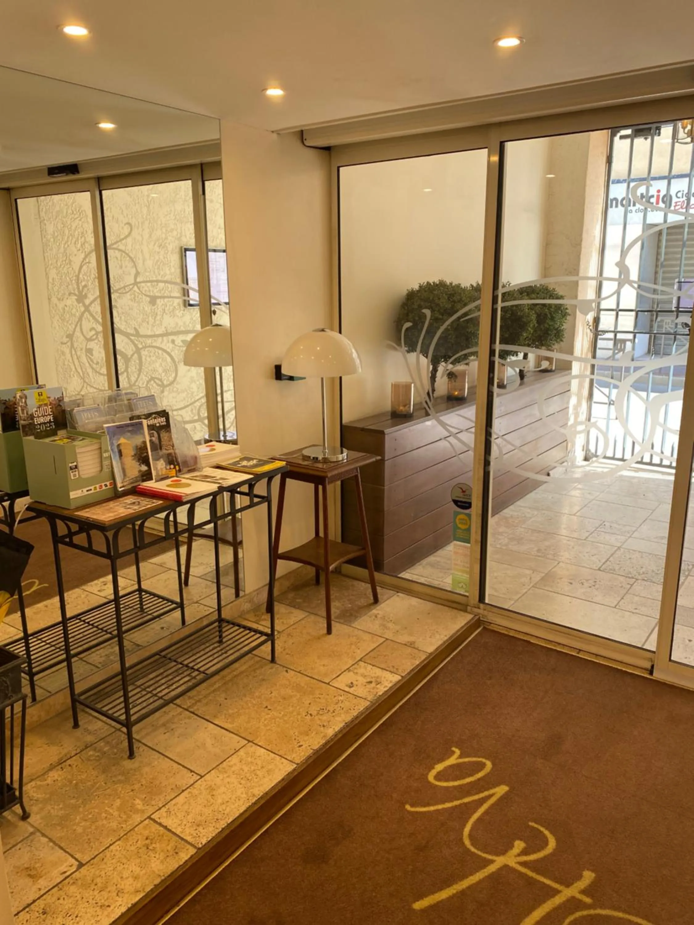 Logis Hôtel la Vallée de l'Arc