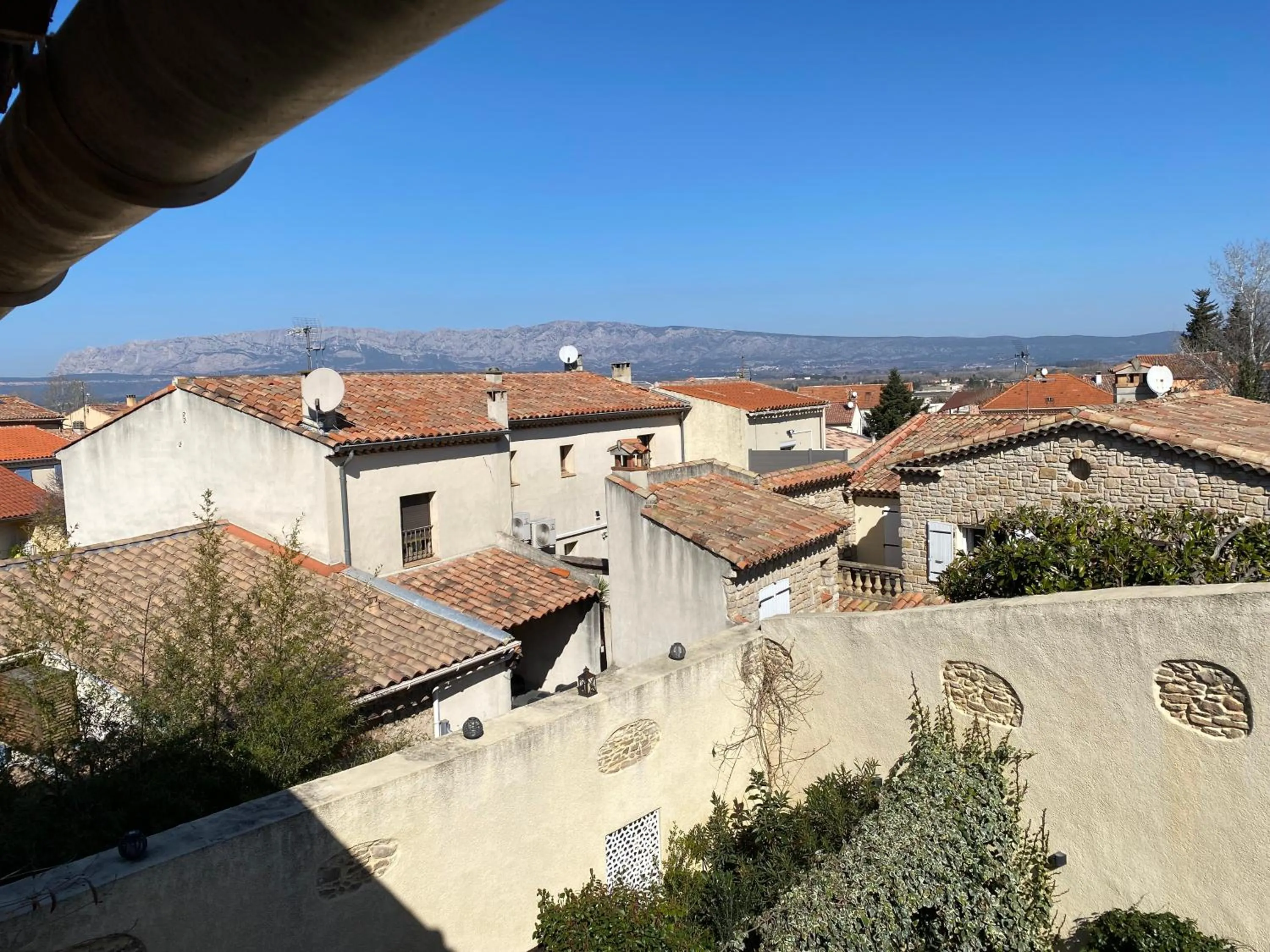 Logis Hôtel la Vallée de l'Arc