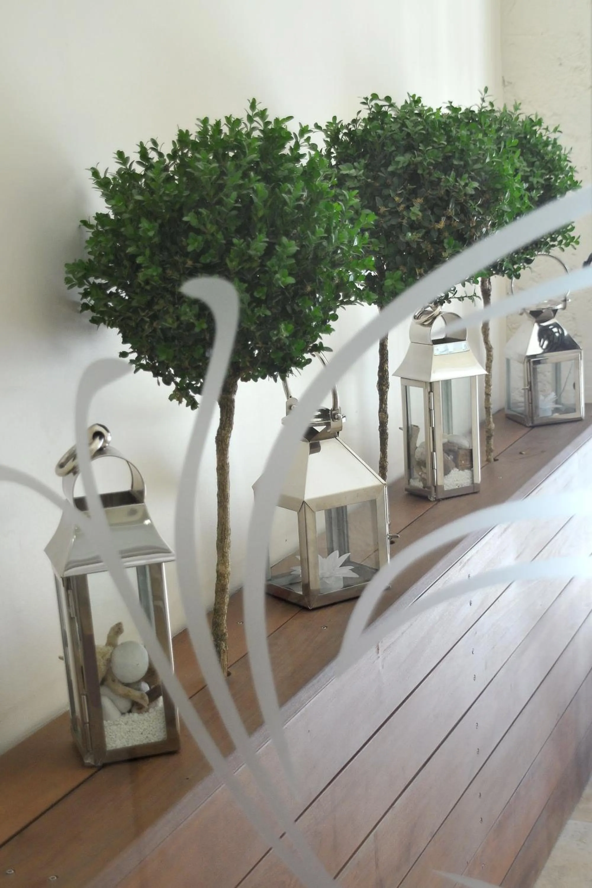 Decorative detail in Logis Hôtel la Vallée de l'Arc