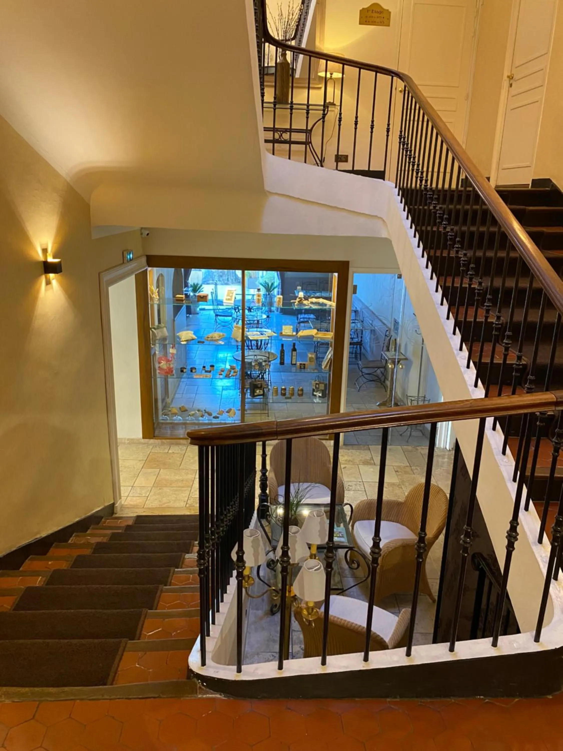 Logis Hôtel la Vallée de l'Arc