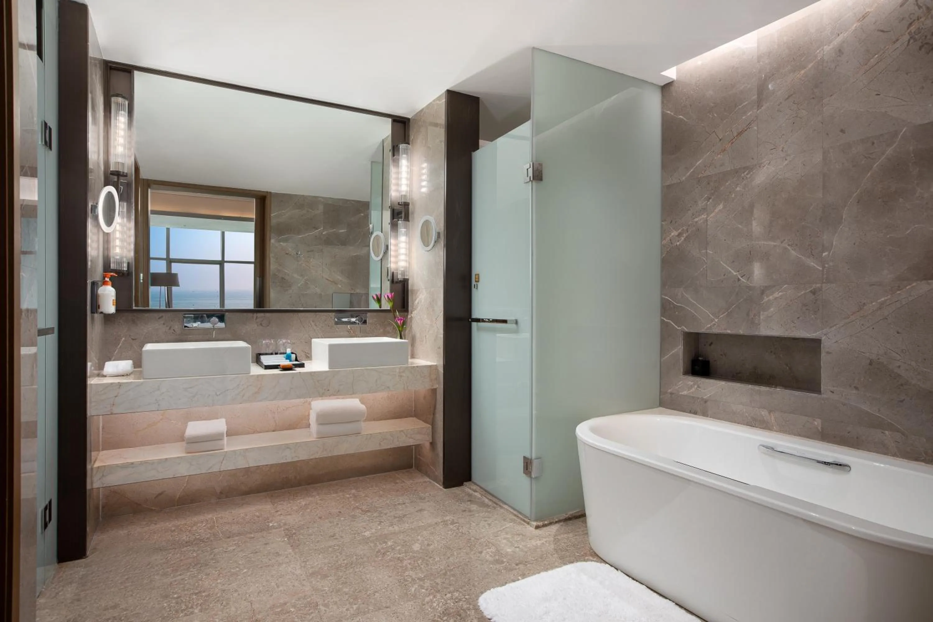 Bathroom in Crowne Plaza Beihai Silver Beach by IHG
