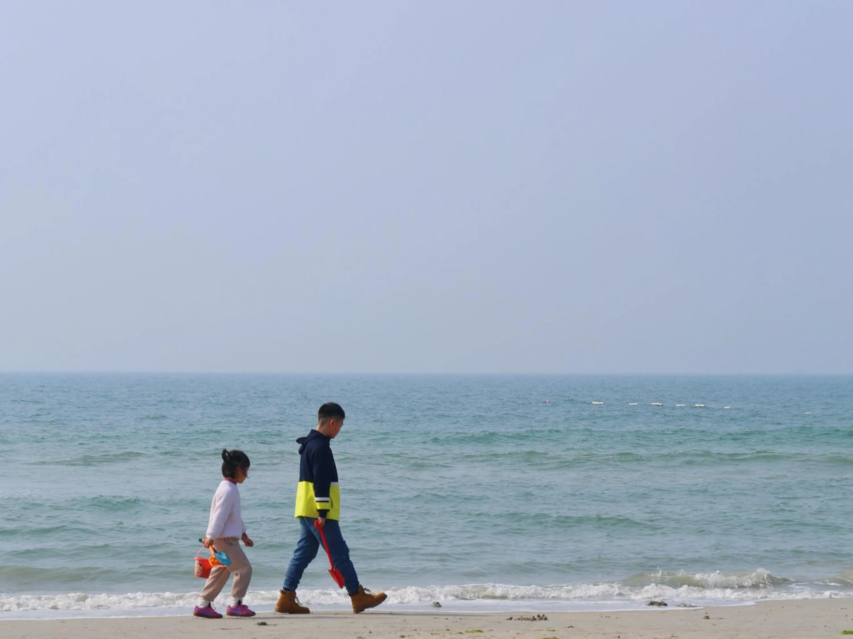 Entertainment in Crowne Plaza Beihai Silver Beach by IHG