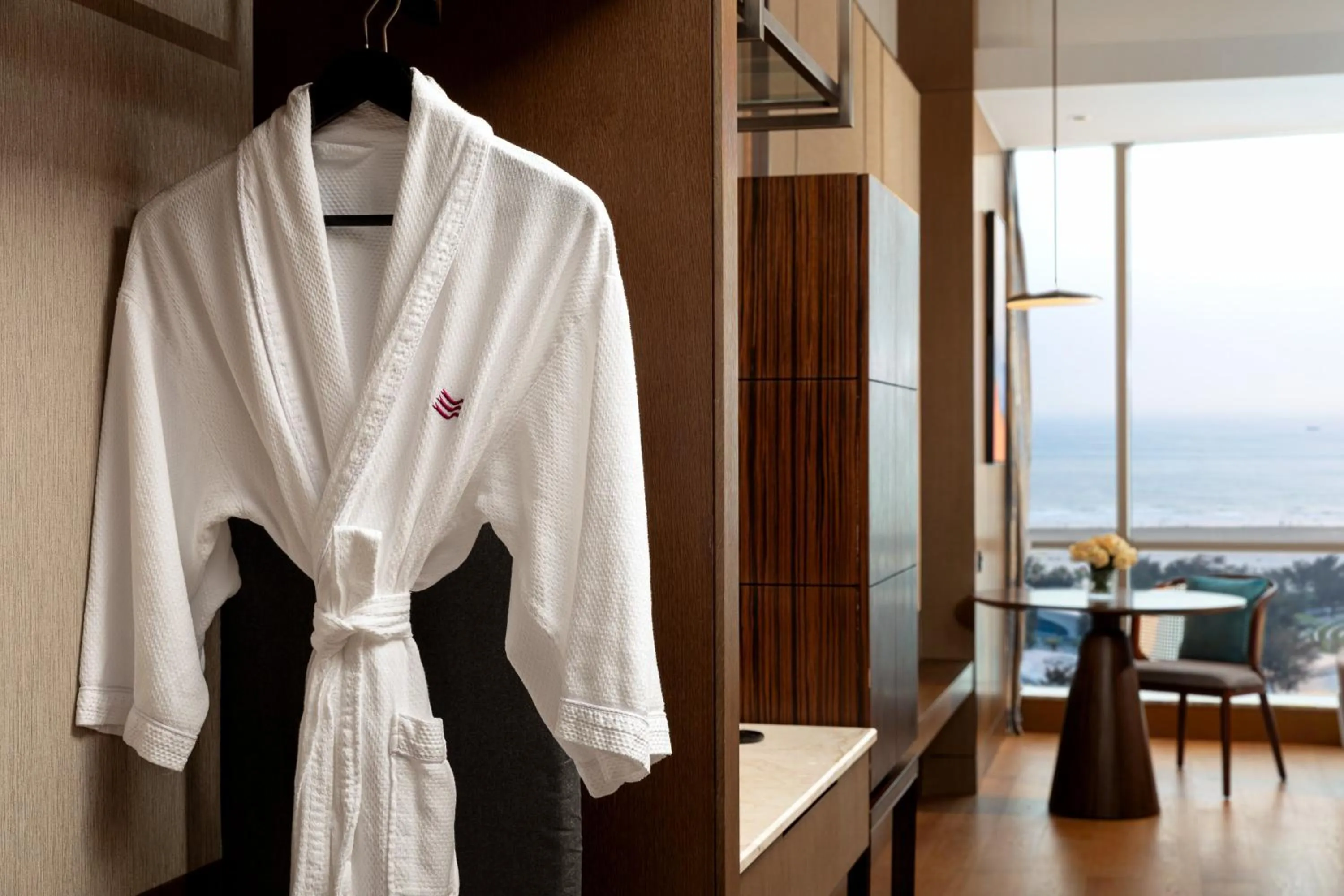 Bedroom in Crowne Plaza Beihai Silver Beach by IHG