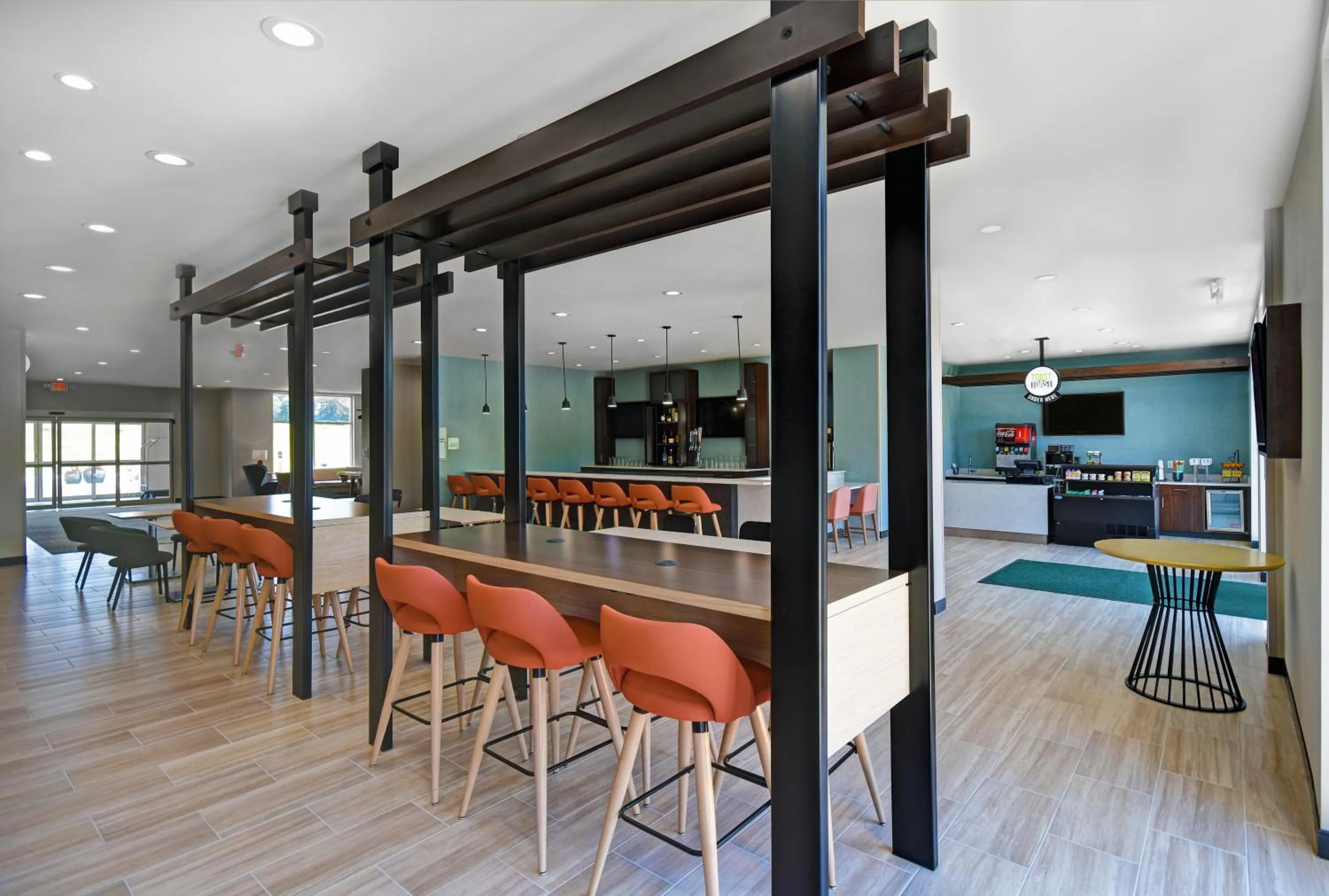 Restaurant/places to eat in Holiday Inn Grand Rapids North - Walker by IHG