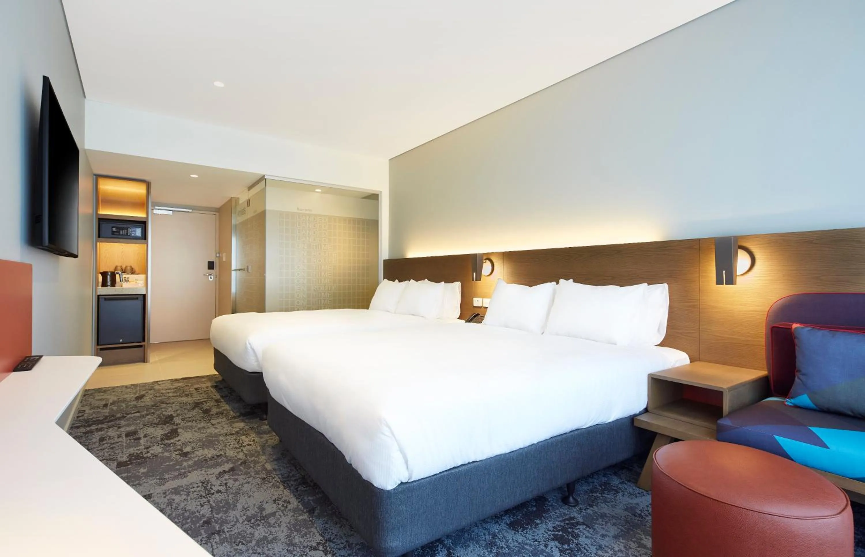 Photo of the whole room, Bed in Holiday Inn Express Sydney Airport by IHG