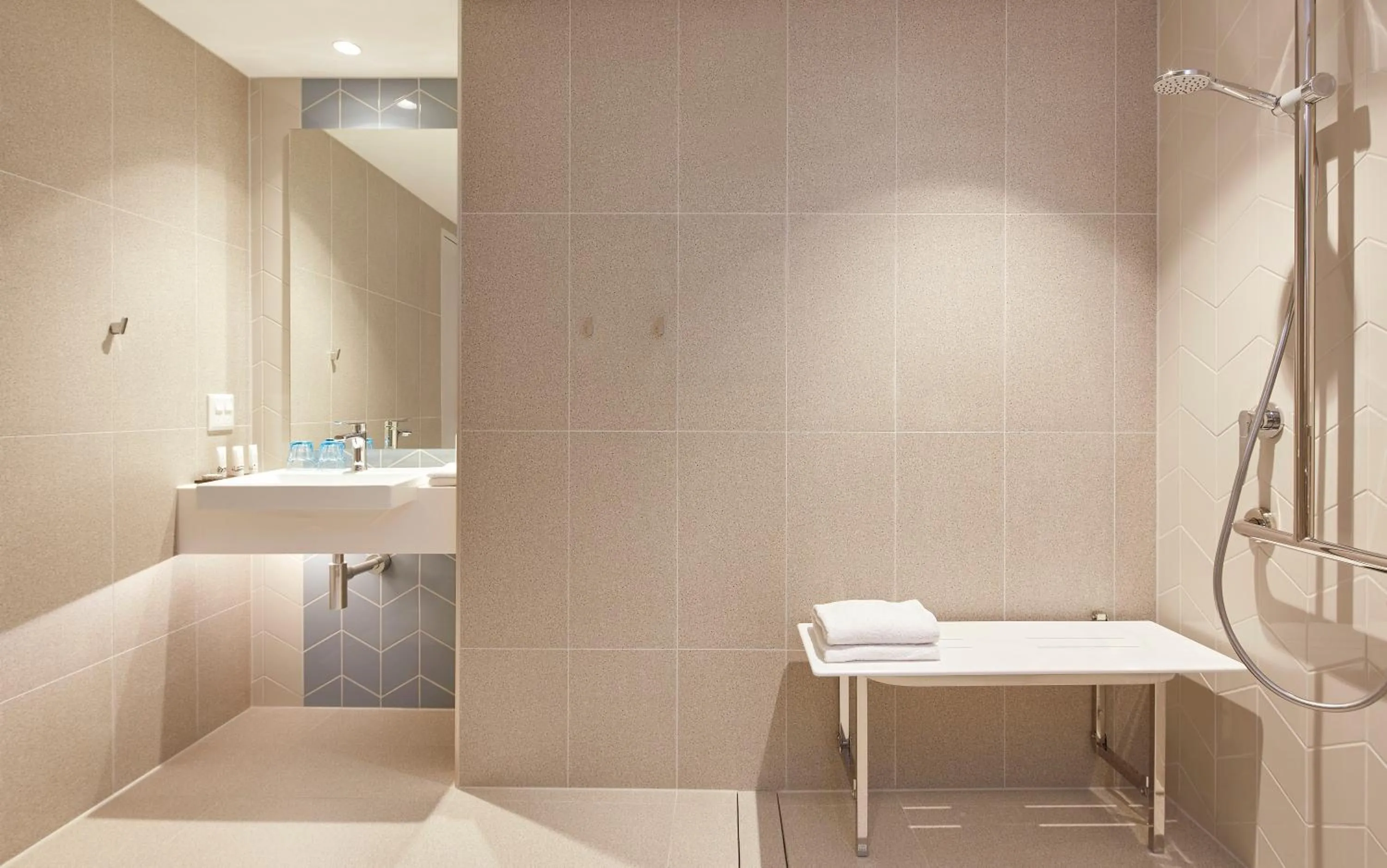 Bathroom in Holiday Inn Express Sydney Airport by IHG