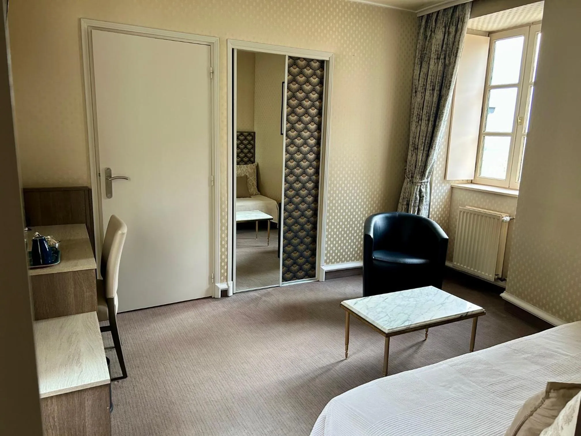 Bedroom, Bed in Cit'Hotel le Challonge