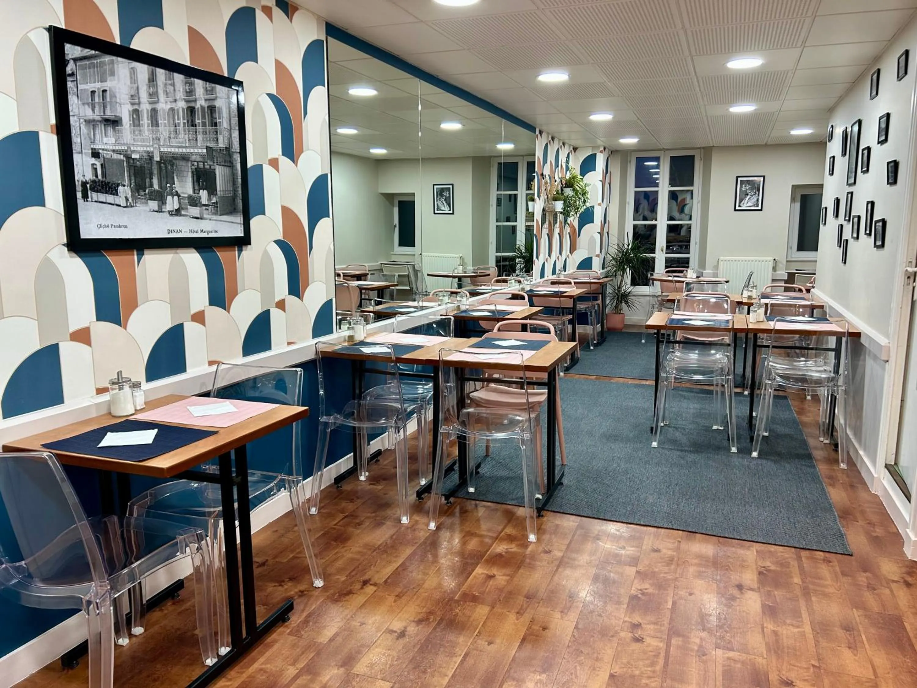 Breakfast in Cit'Hotel le Challonge