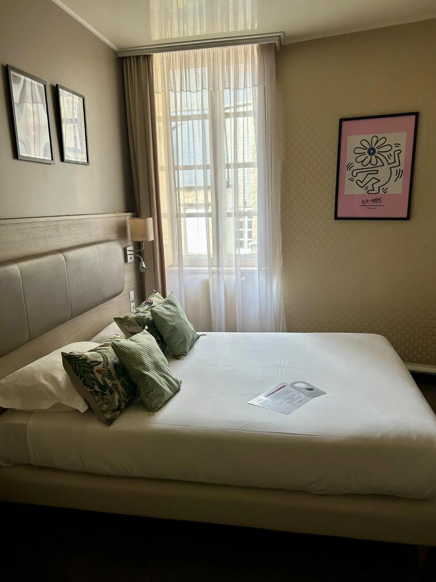 Bedroom, Bed in Cit'Hotel le Challonge