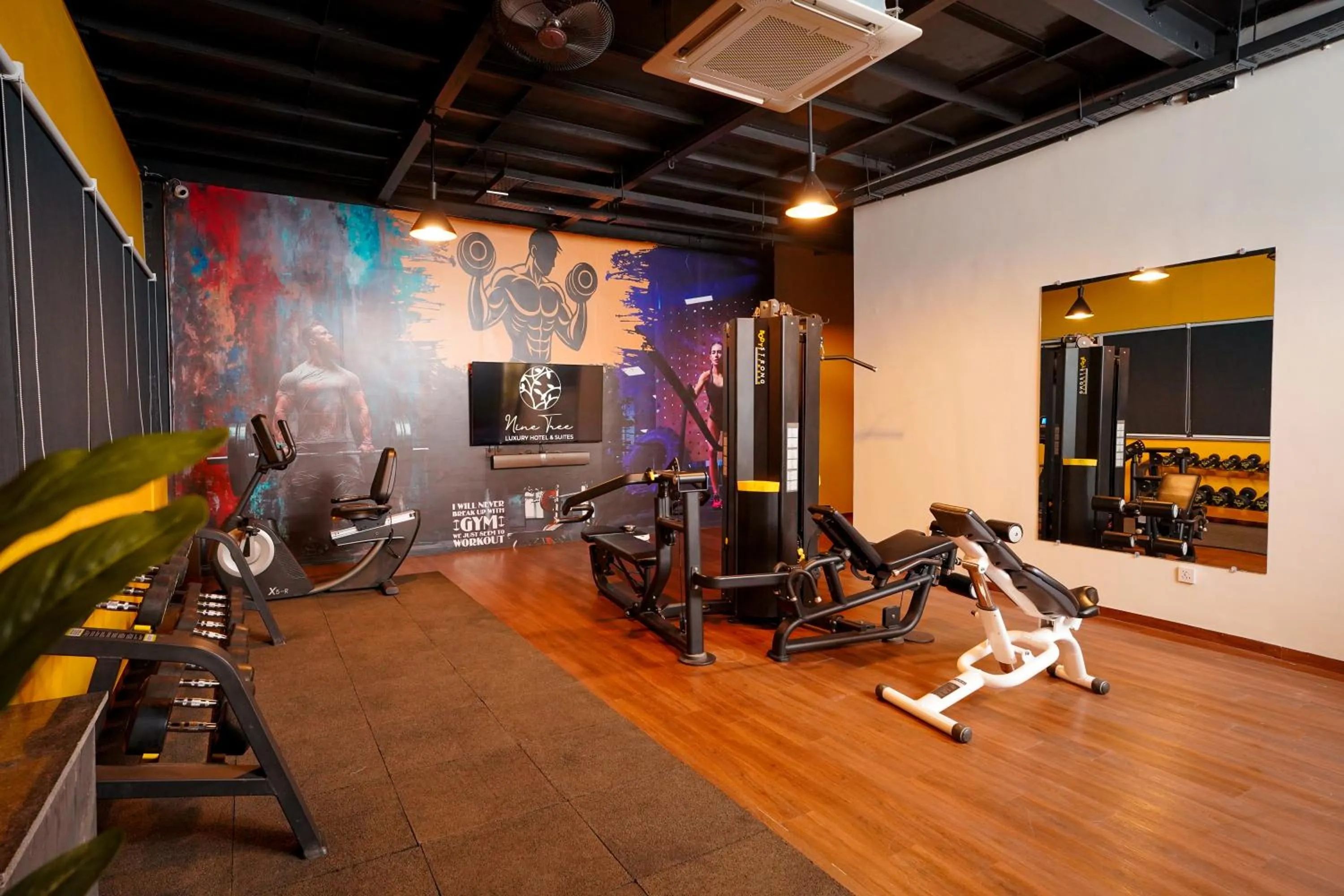 Fitness centre/facilities in Nine Tree Luxury Hotel & Suites Lahore