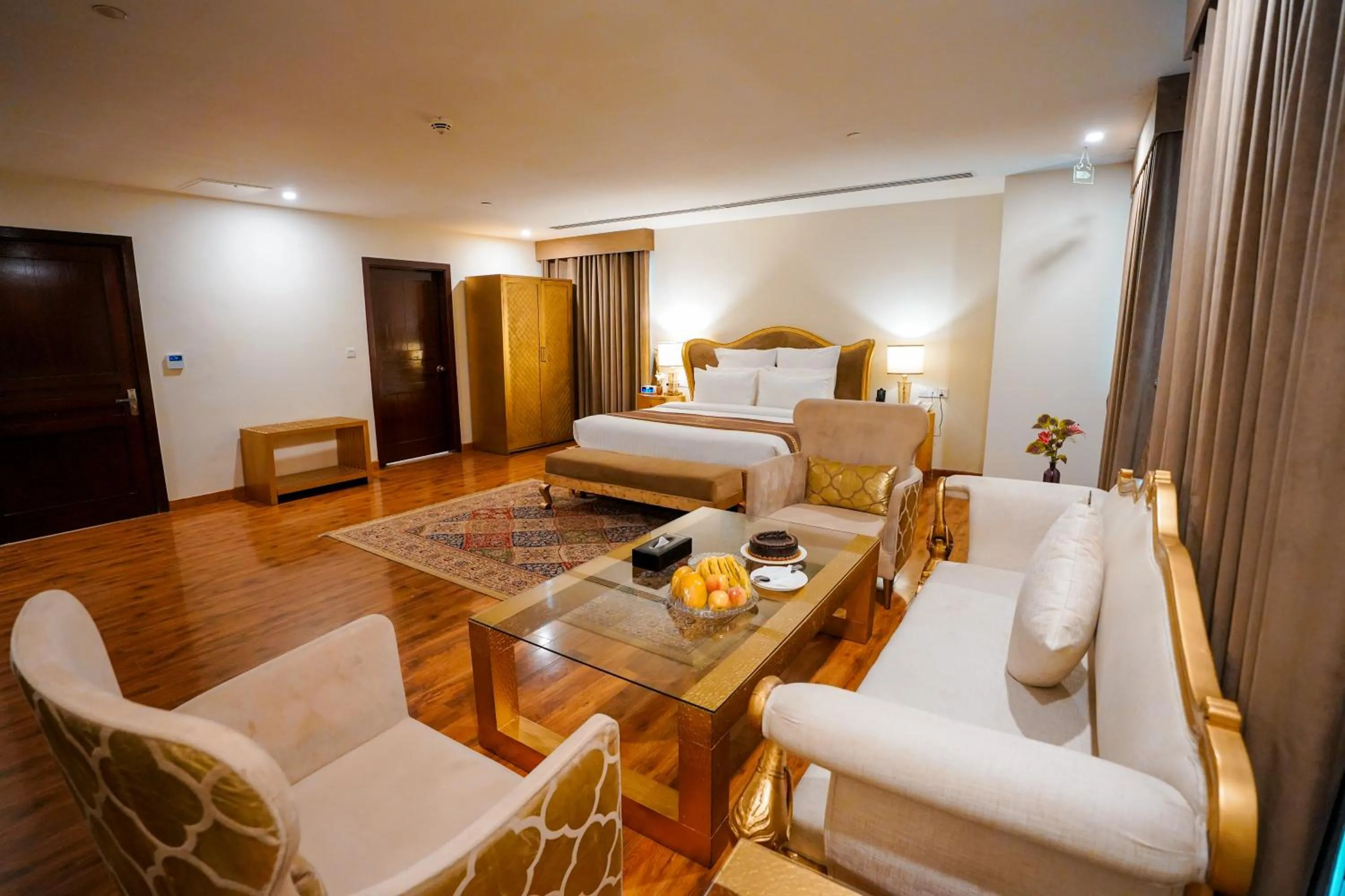 Bedroom, Bed in Nine Tree Luxury Hotel & Suites Lahore
