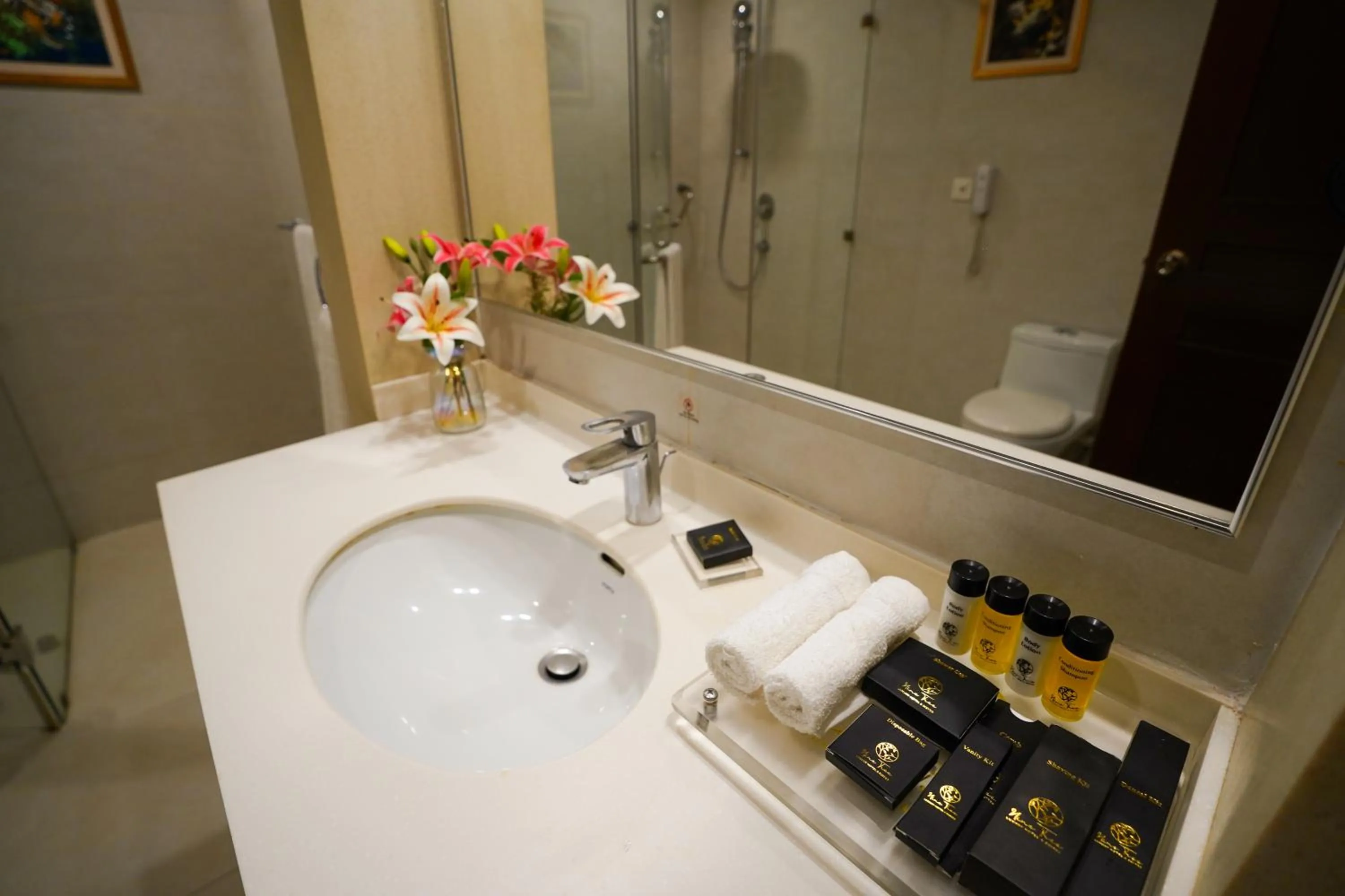 Bathroom in Nine Tree Luxury Hotel & Suites Lahore