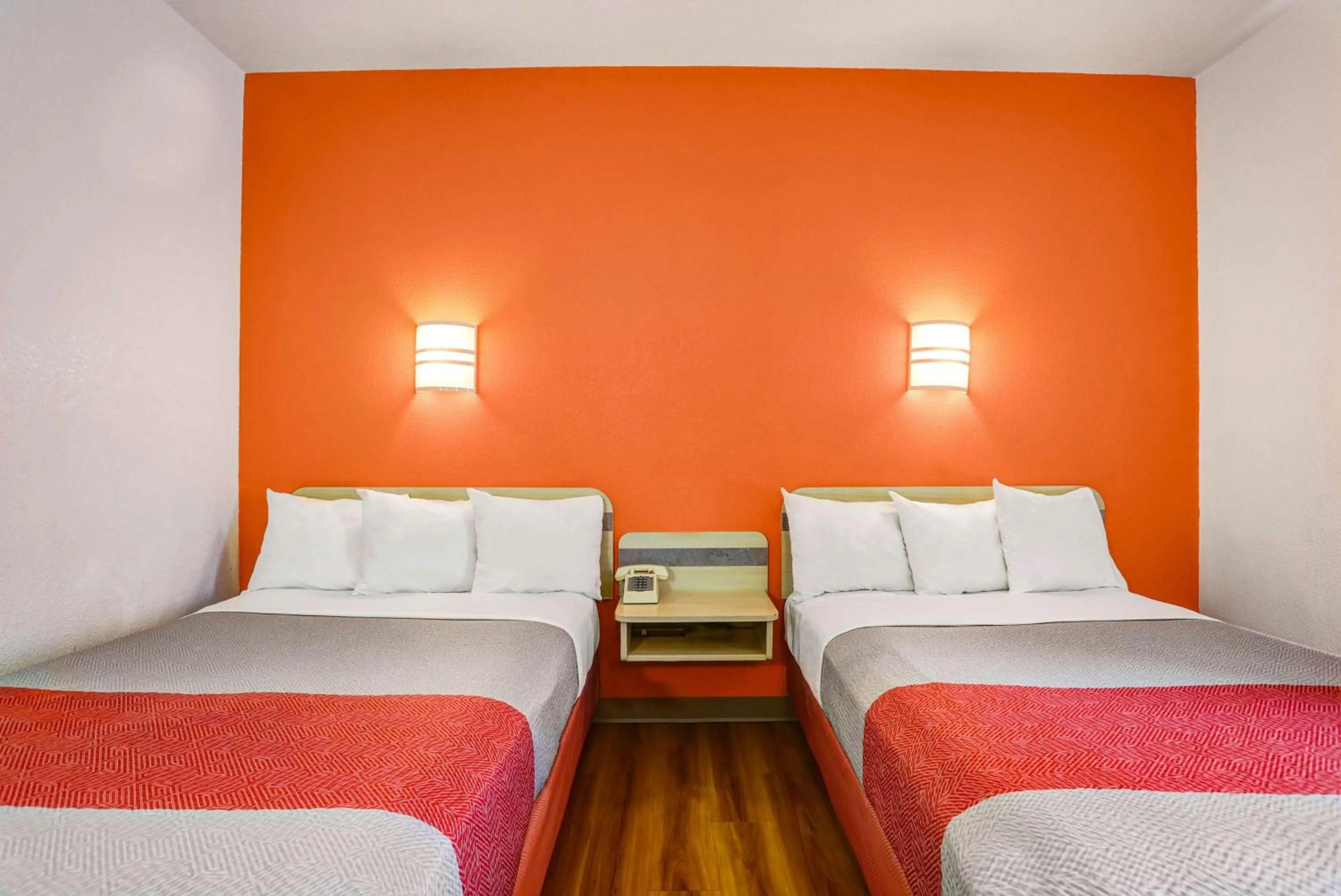 Photo of the whole room, Bed in Motel 6-Lemoore, CA