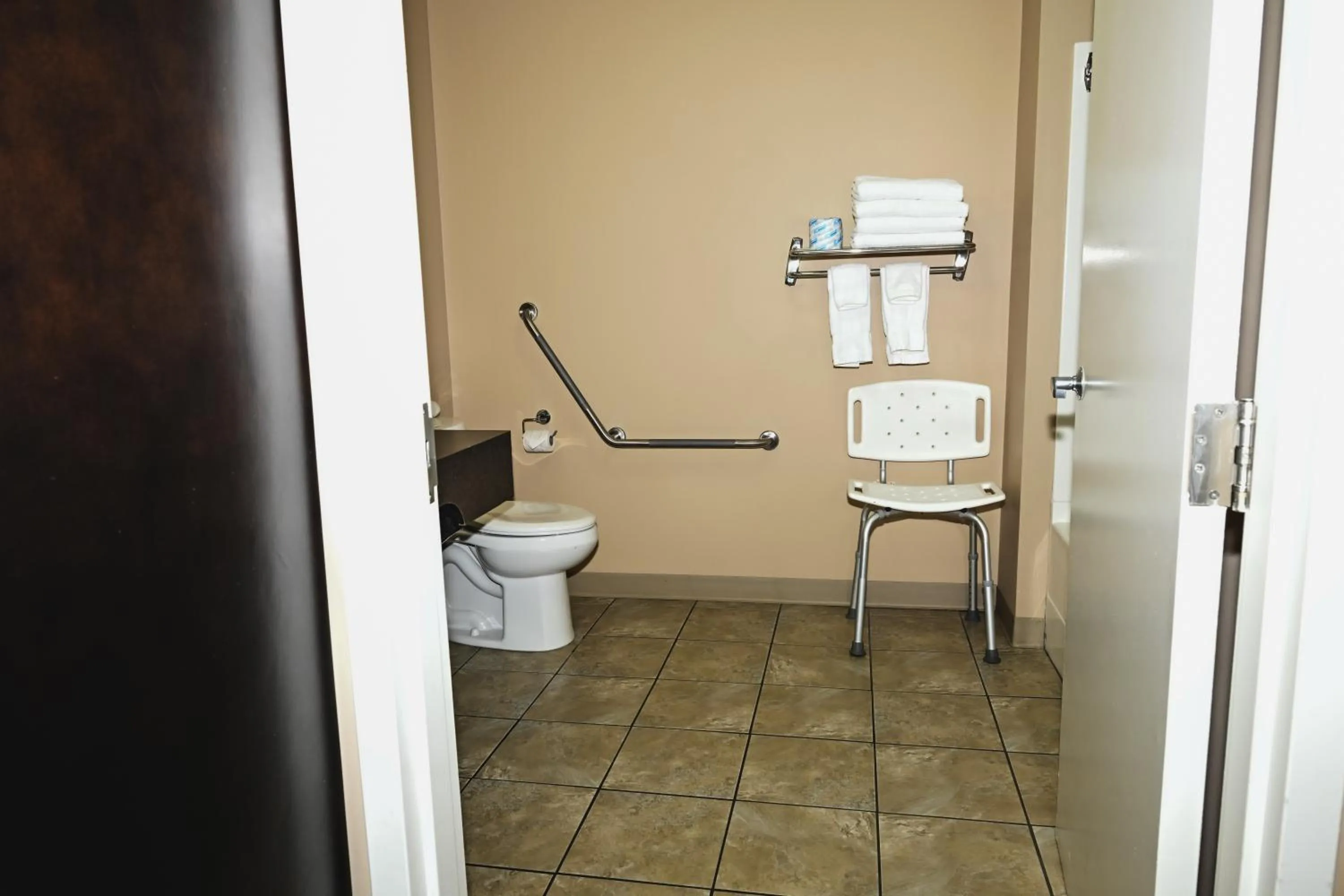 Bathroom in Quality Hotel & Conference Centre