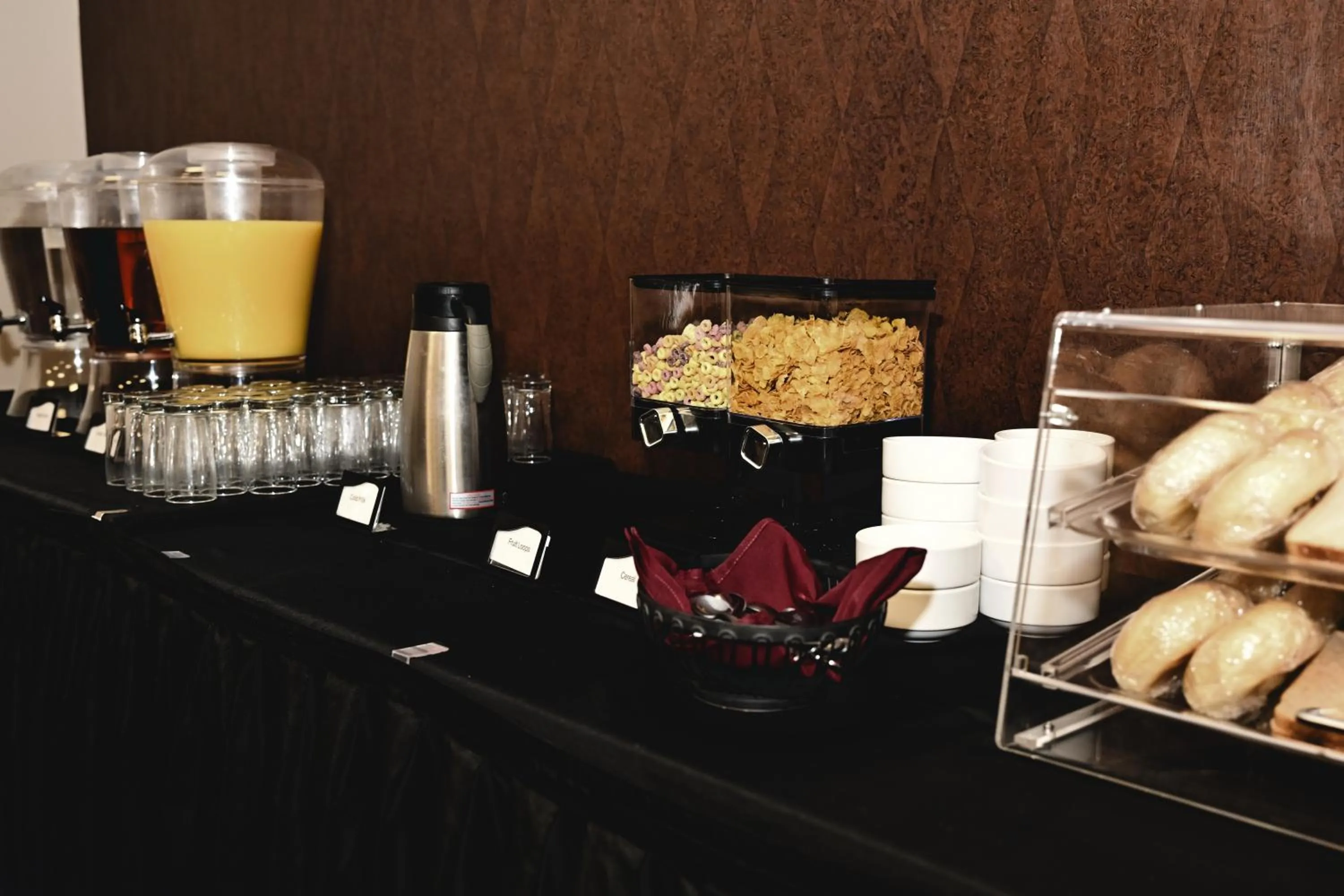 Breakfast in Quality Hotel & Conference Centre