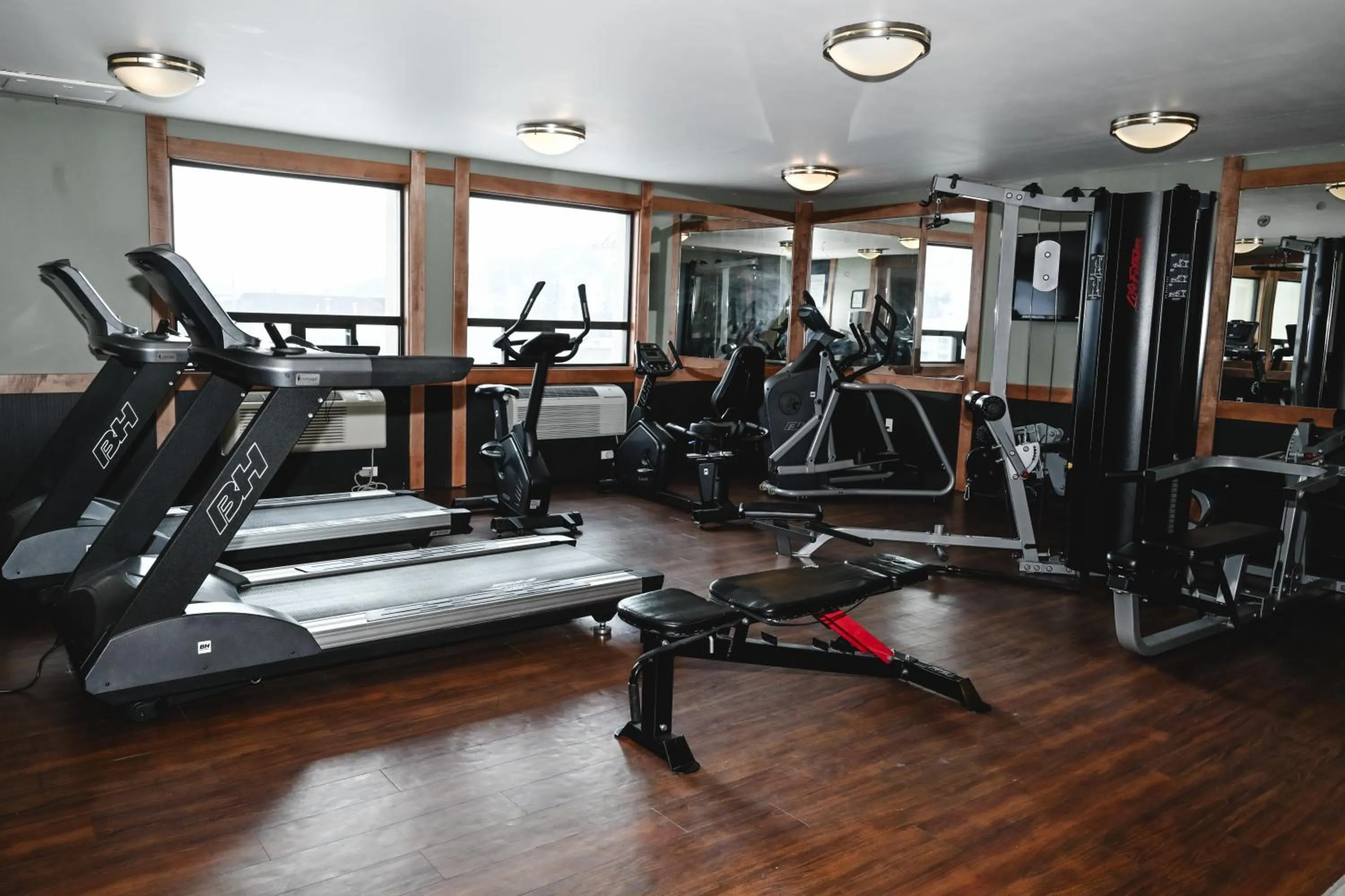 Fitness centre/facilities in Quality Hotel & Conference Centre