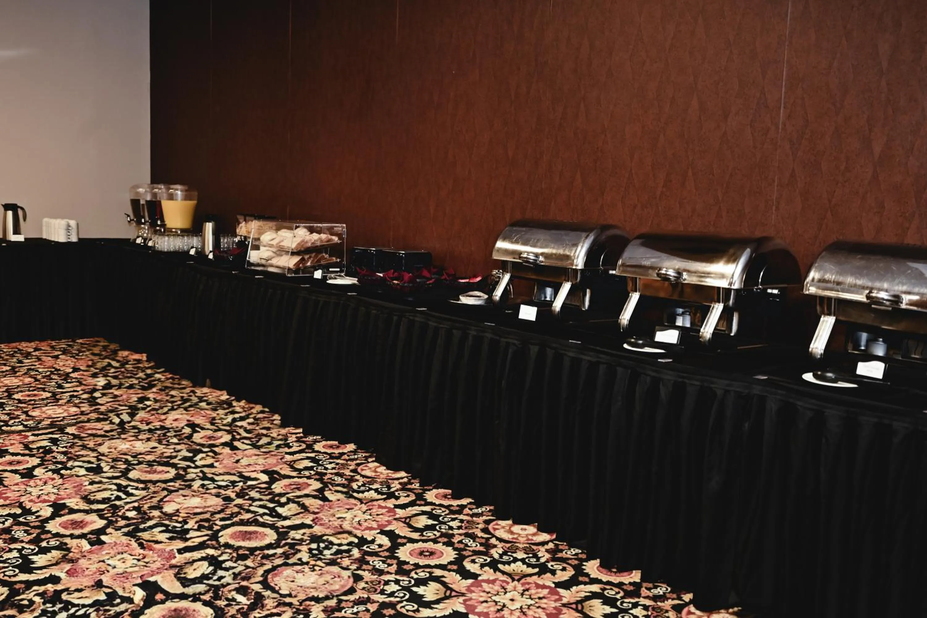 Breakfast in Quality Hotel & Conference Centre