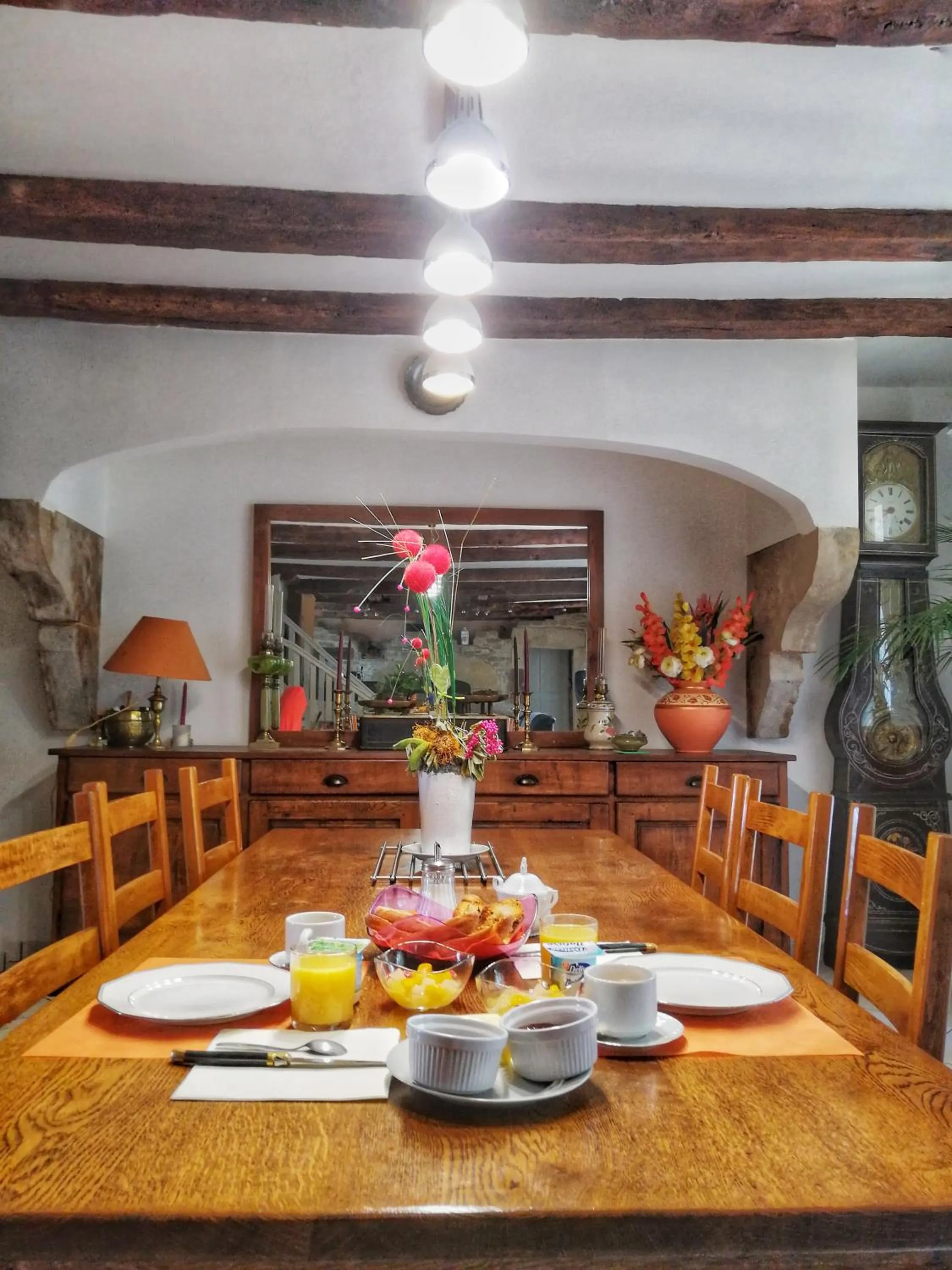 Continental breakfast in La ferme de Manon
