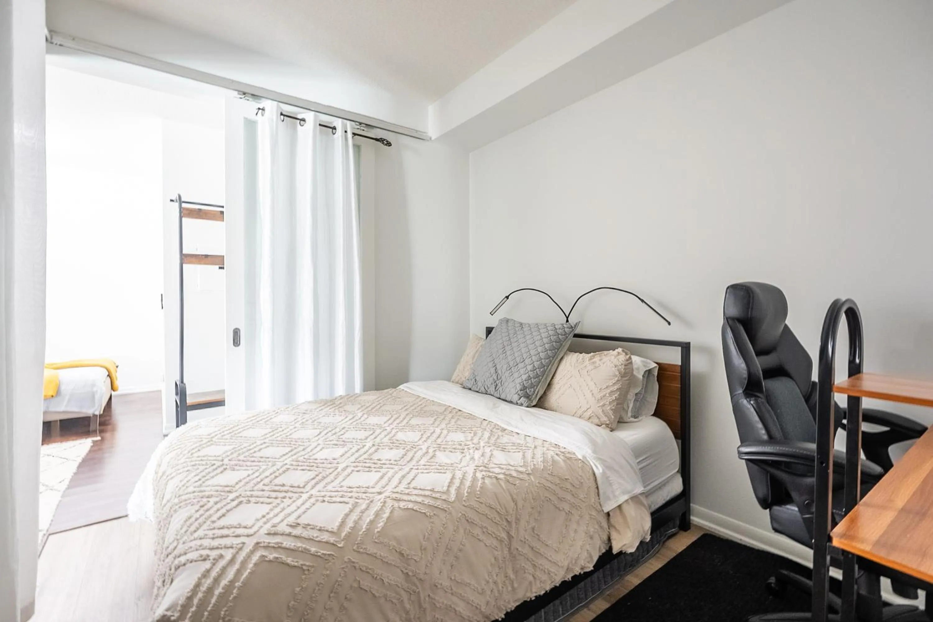 Bed in GLOBALSTAY Magnificent Condos in DT