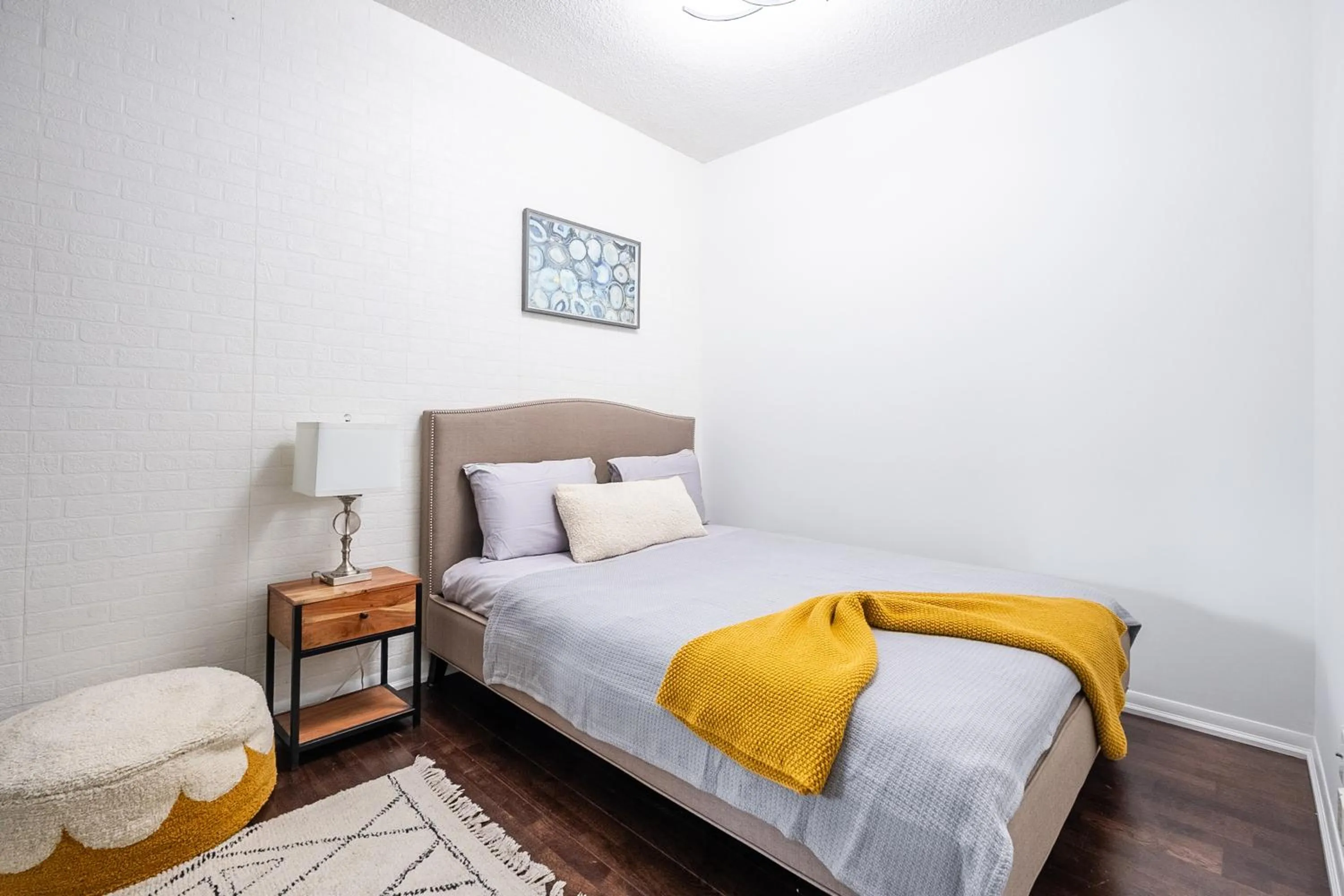 Bed in GLOBALSTAY Magnificent Condos in DT