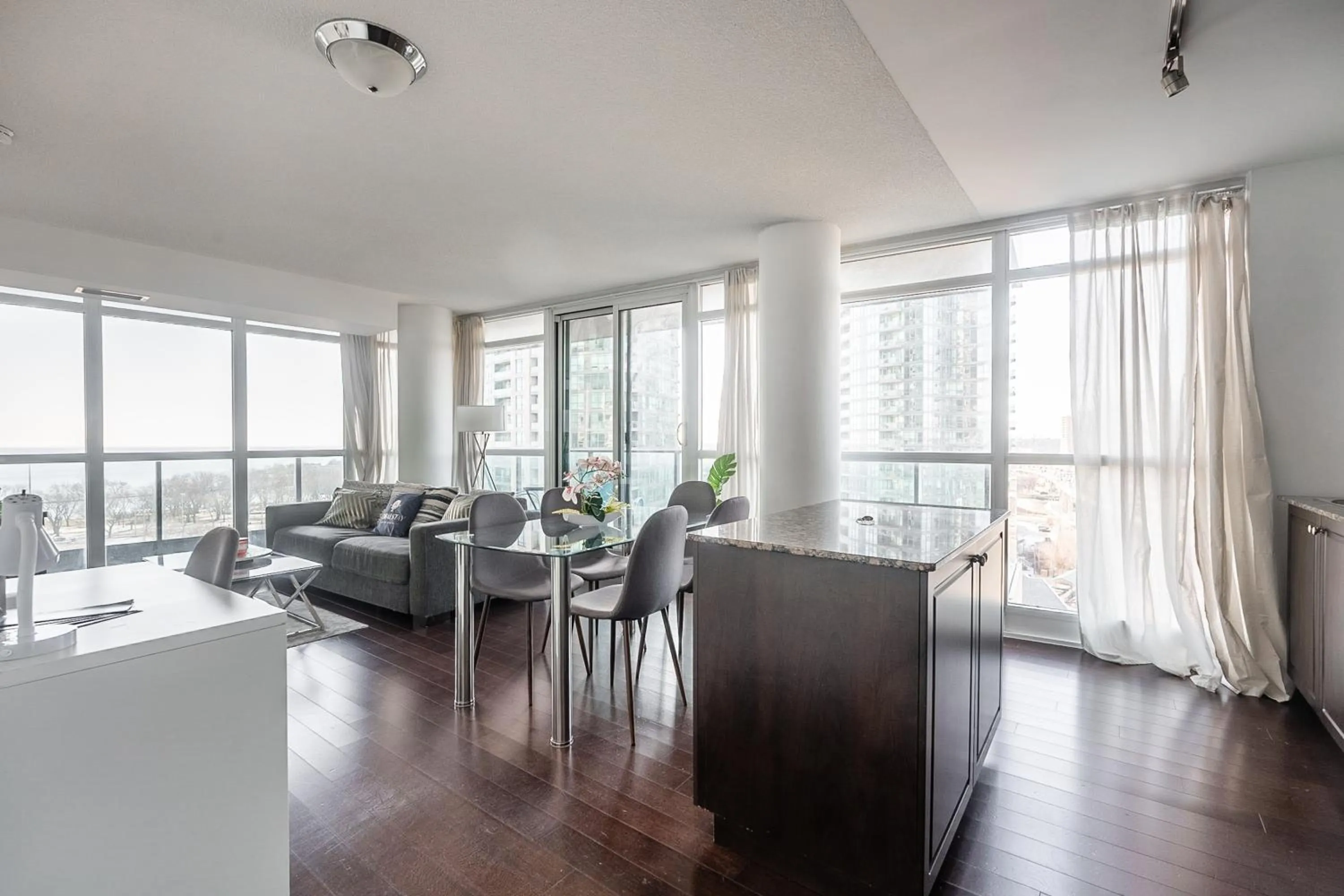 Living room in GLOBALSTAY Magnificent Condos in DT