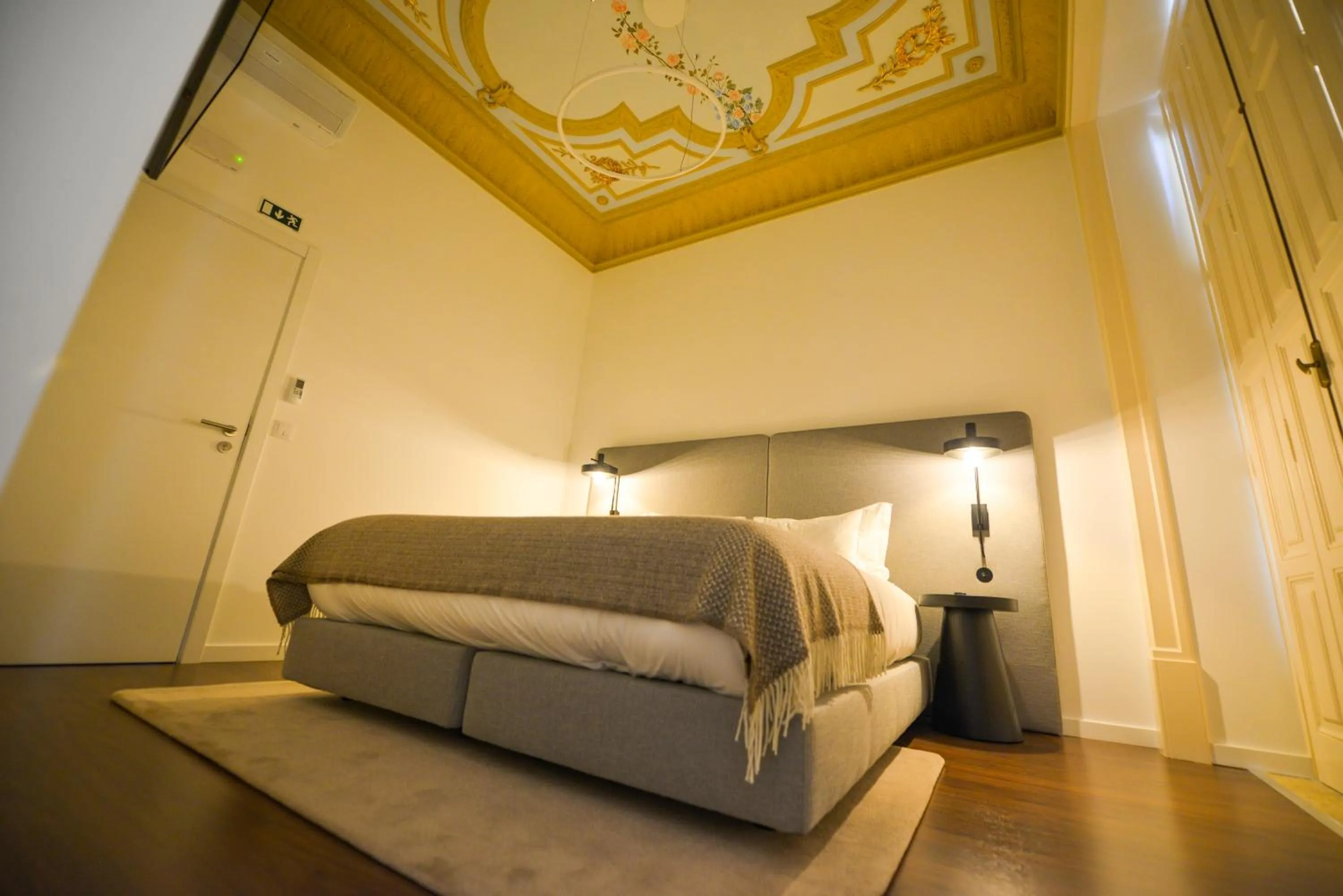 Bedroom, Bed in O Paço - Vintage Suites