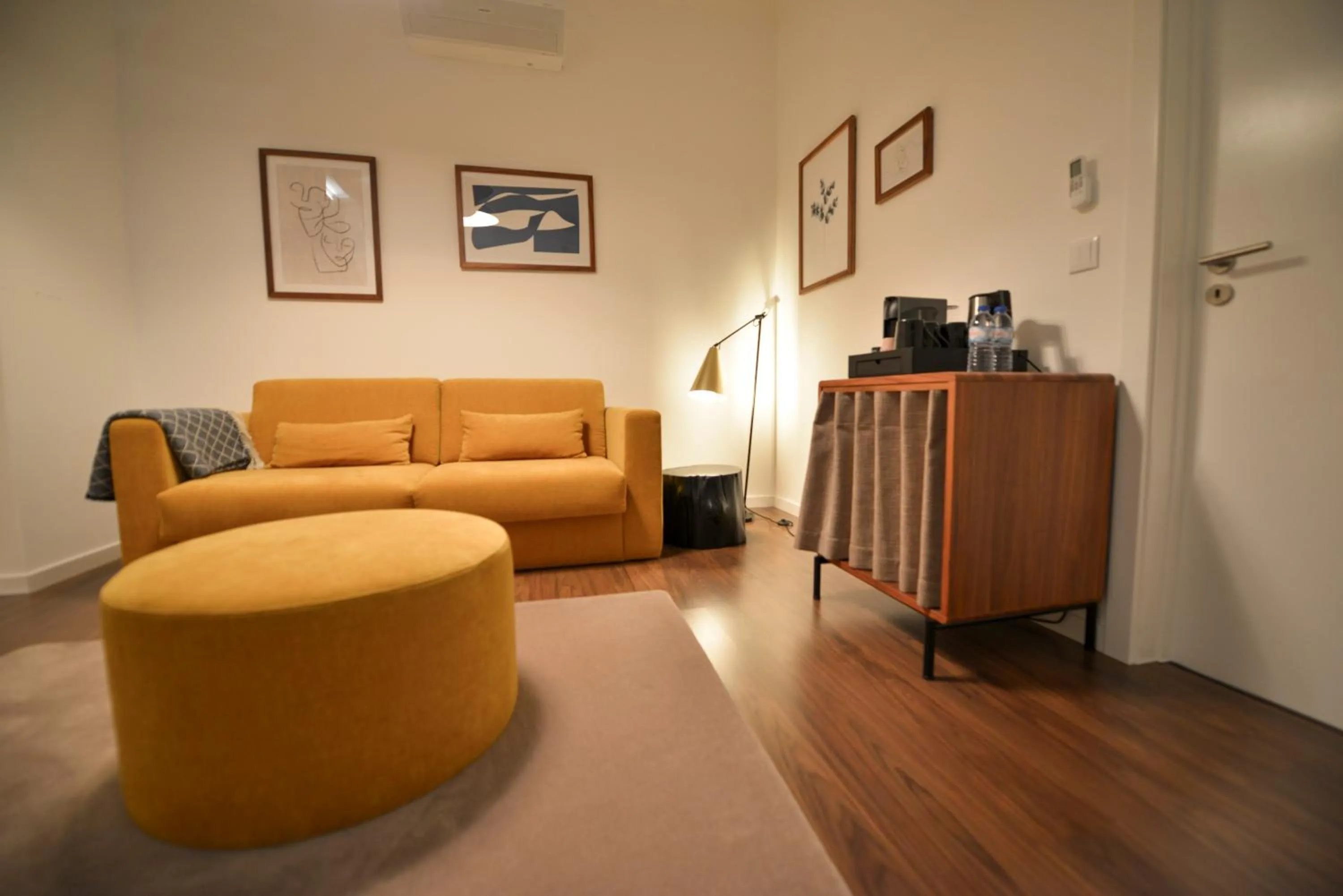 Coffee/tea facilities in O Paço - Vintage Suites