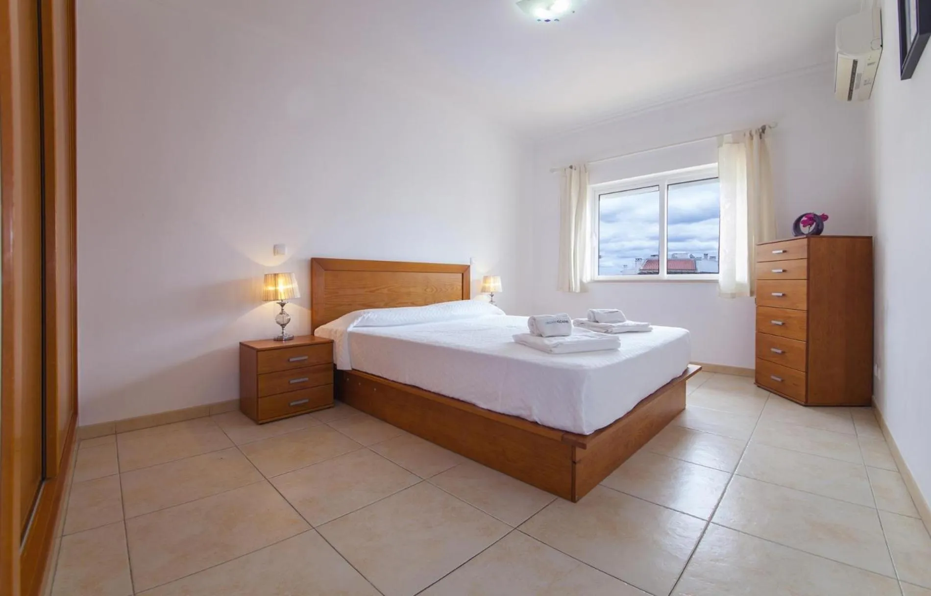 Floor plan, Bed in B41 - Windmill Modern with Pool