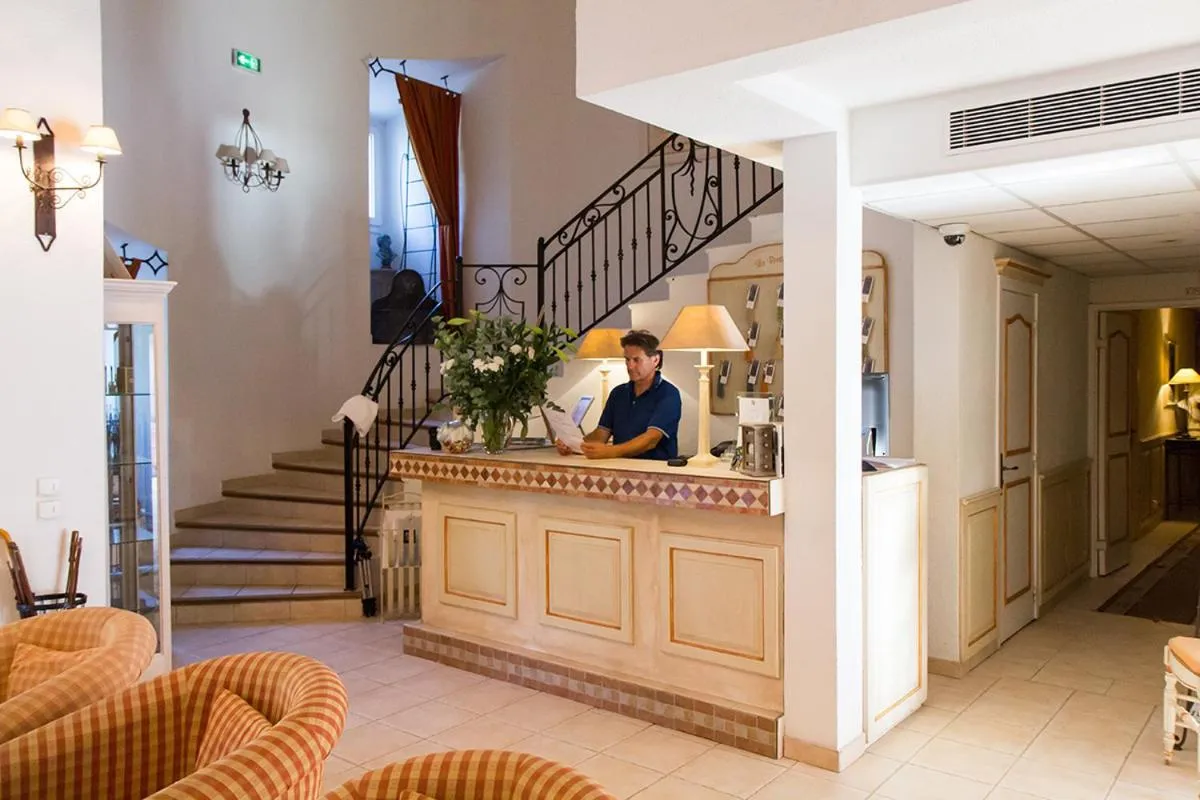 Staff in La Bastide de Valbonne