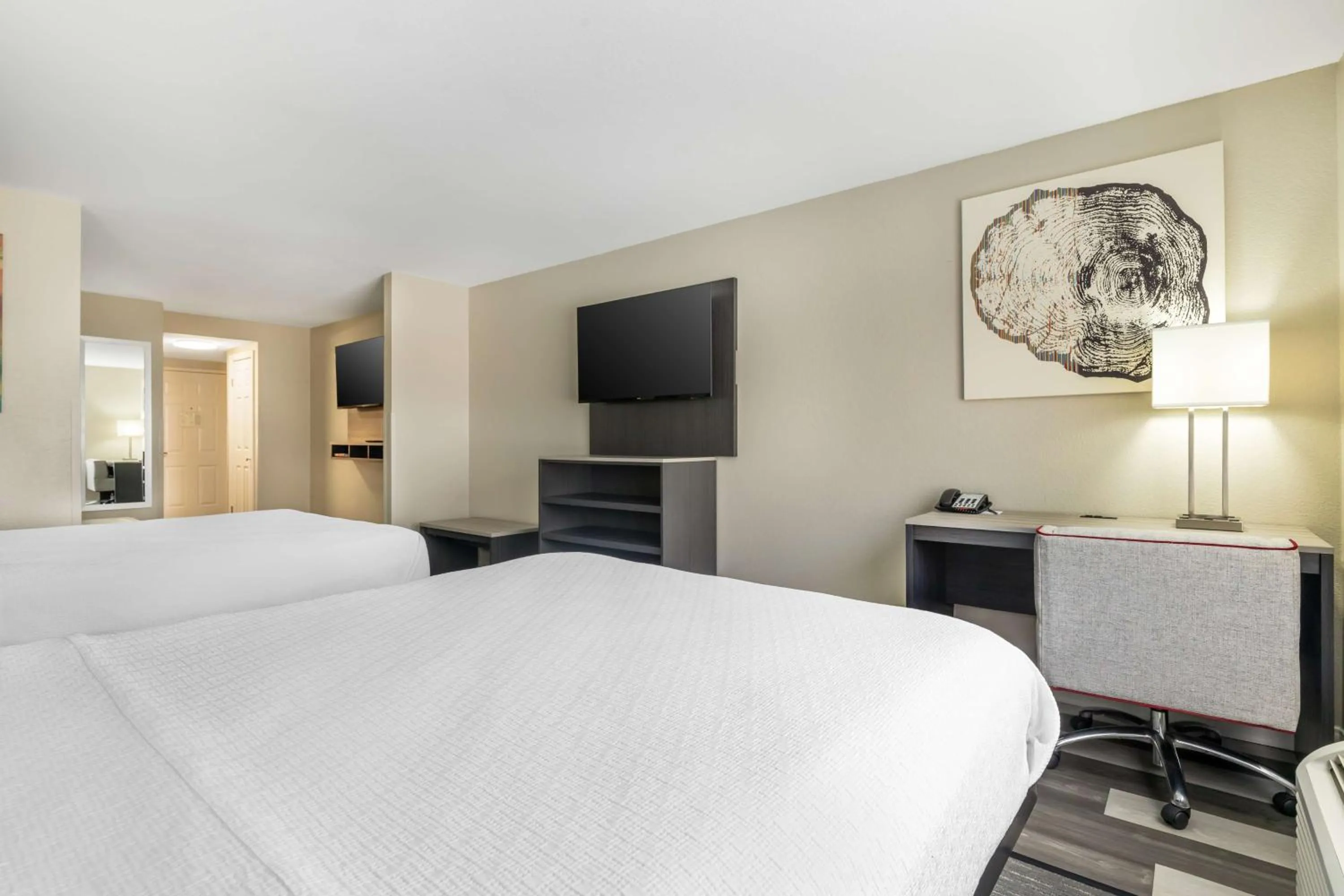 Photo of the whole room, Bed in Best Western Prime Inn & Suites