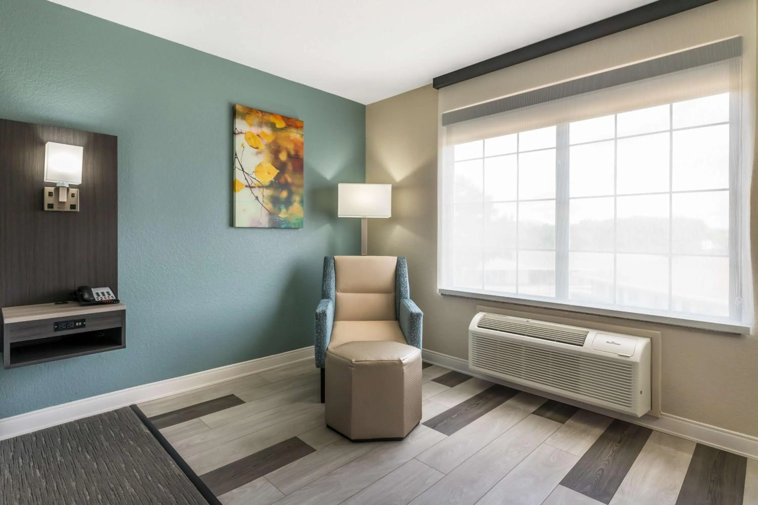 Bedroom in Best Western Prime Inn & Suites