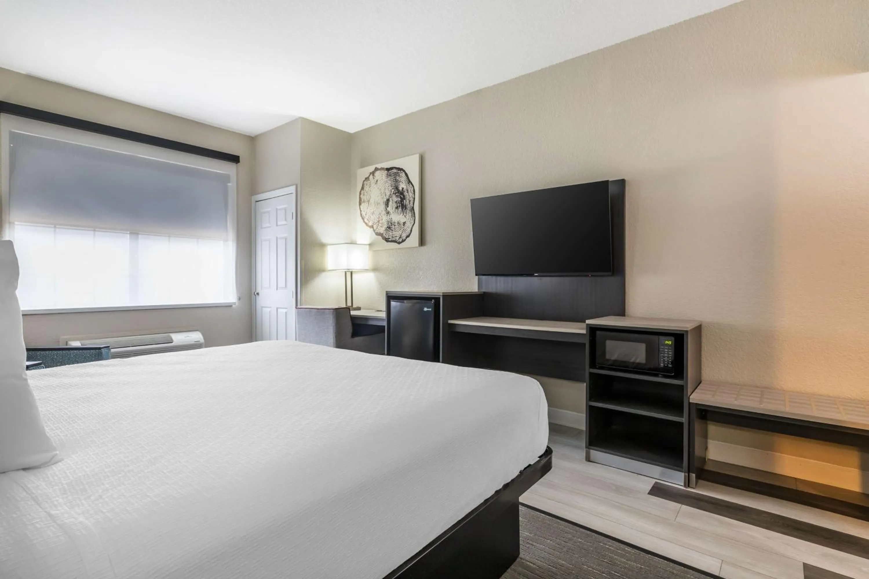 Bedroom, Bed in Best Western Prime Inn & Suites