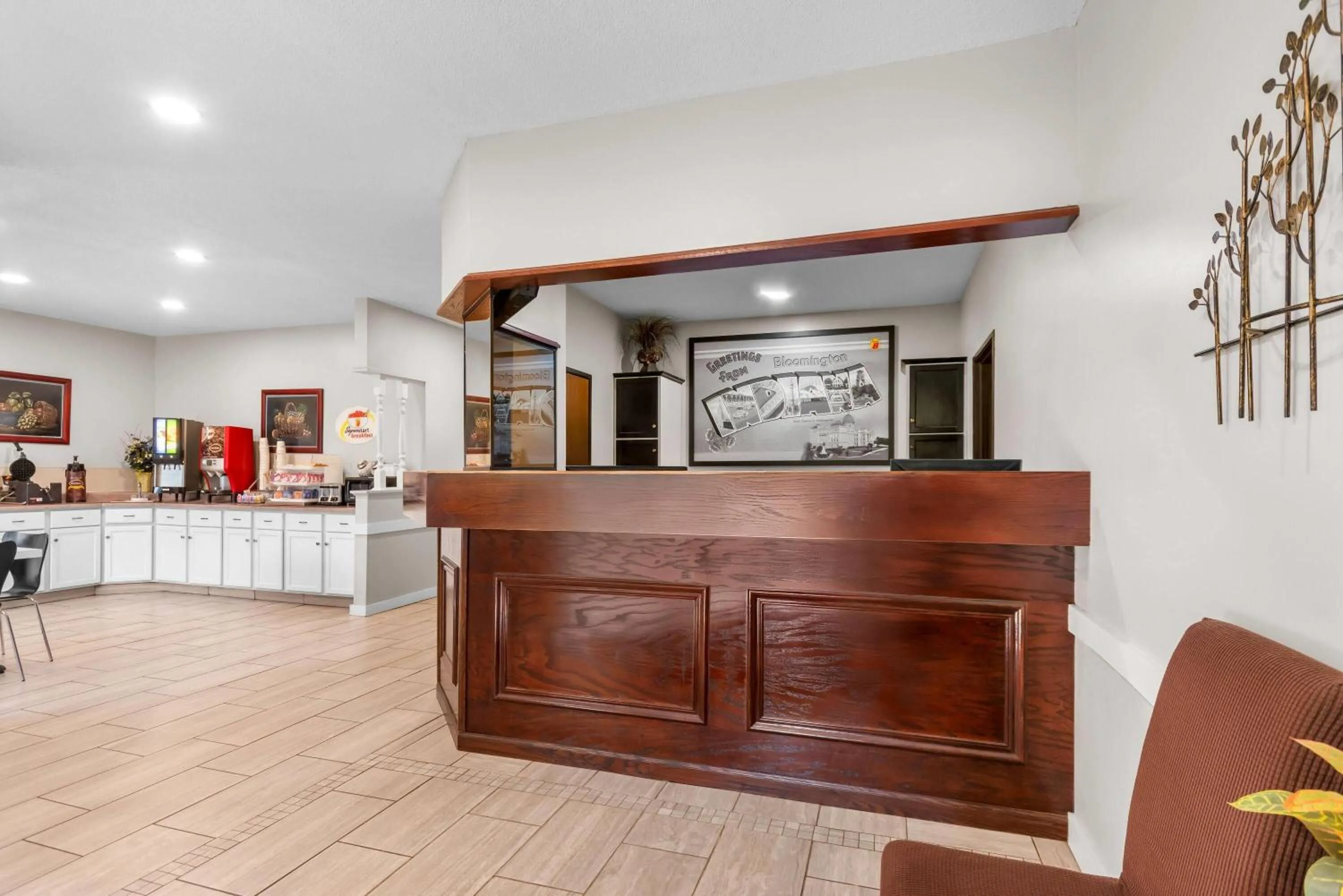 Lobby or reception in Super 8 by Wyndham Bloomington University Area