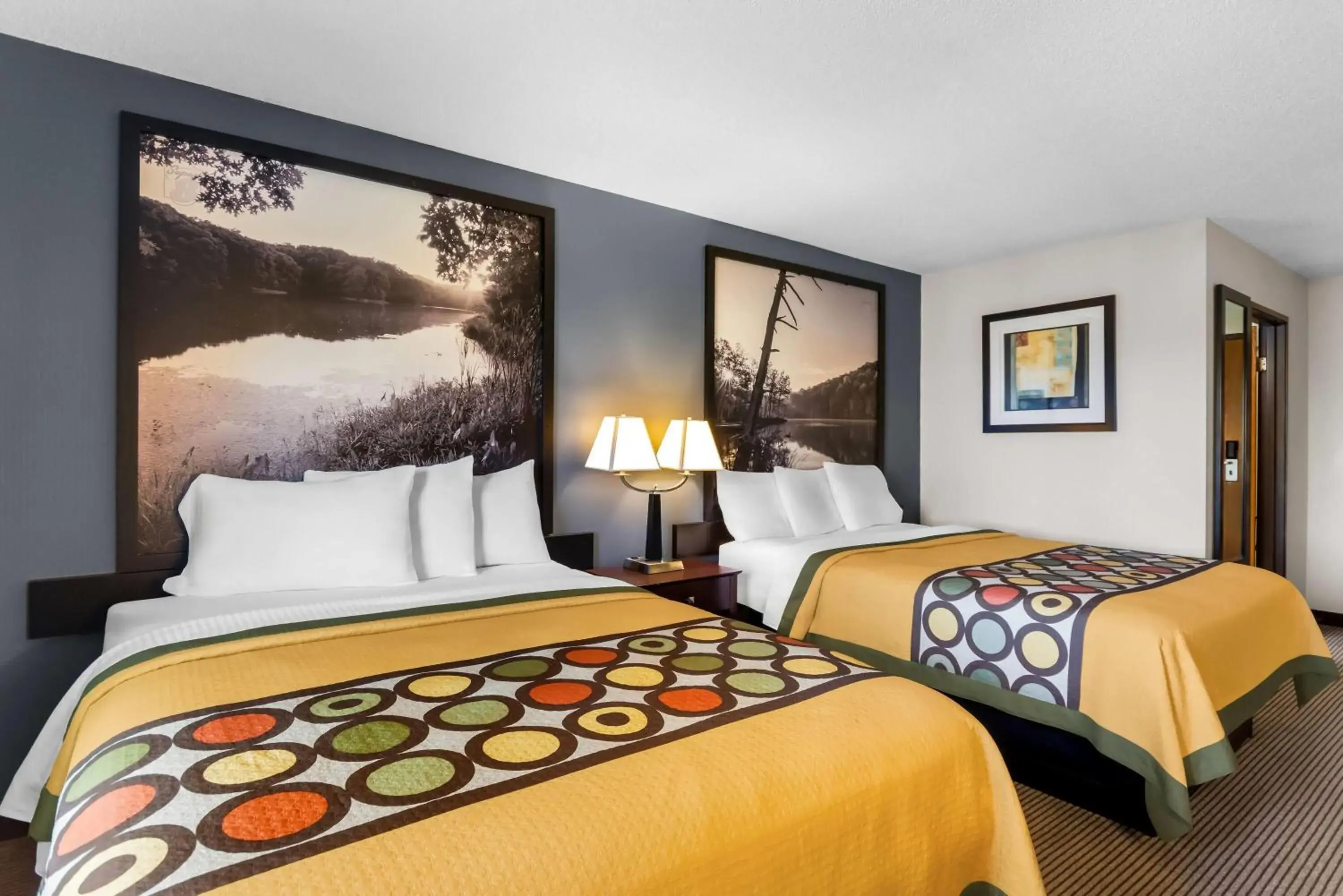 Queen Room with Two Queen Beds - Non-Smoking in Super 8 by Wyndham Bloomington University Area Queen Room with Two Queen Beds - Non-Smoking in Super 8 by Wyndham Bloomington University Area