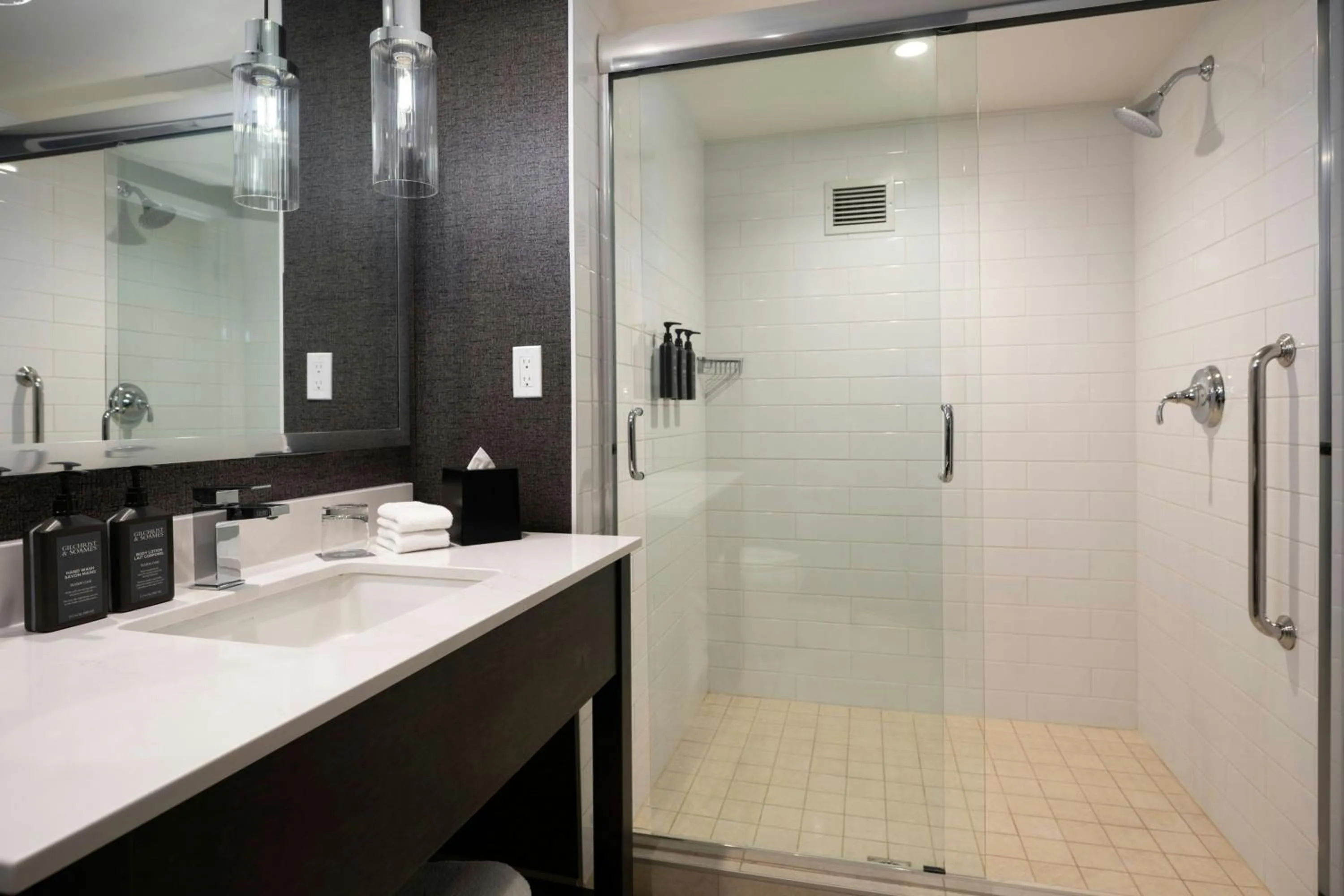 Bathroom in Sheraton Cavalier Calgary Hotel
