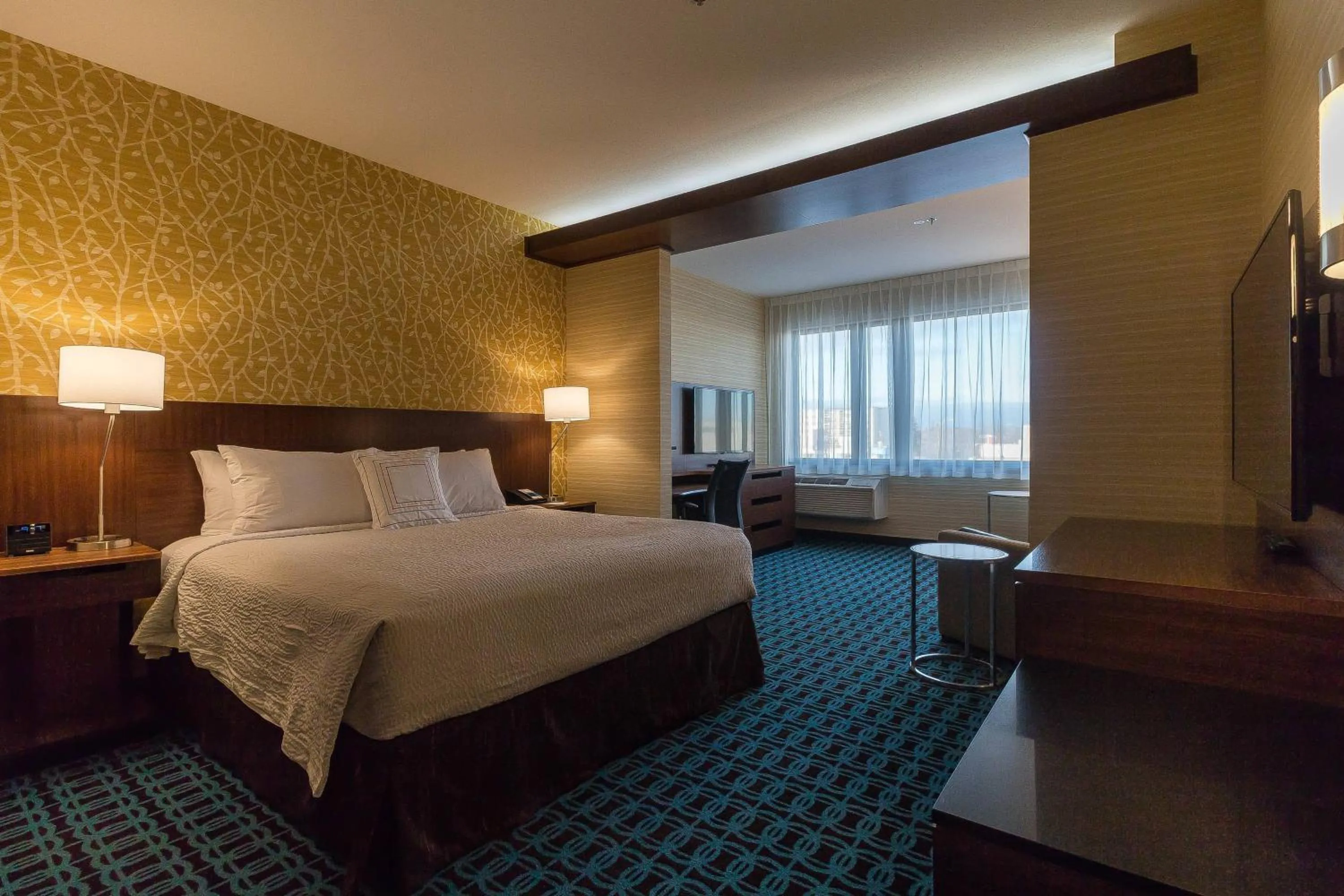 Photo of the whole room, Bed in Fairfield by Marriott Regina
