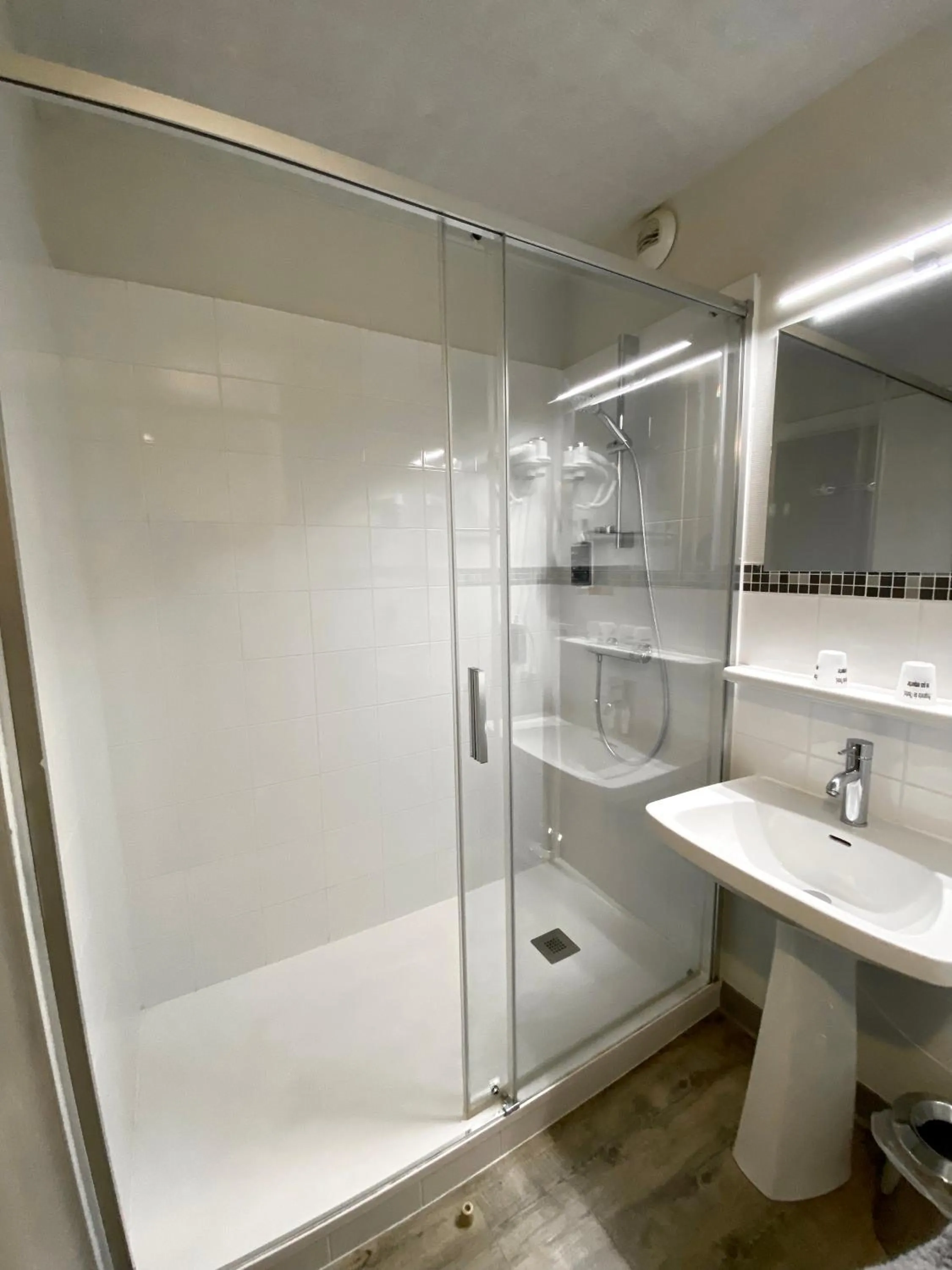 Brit Hotel Le Surcouf