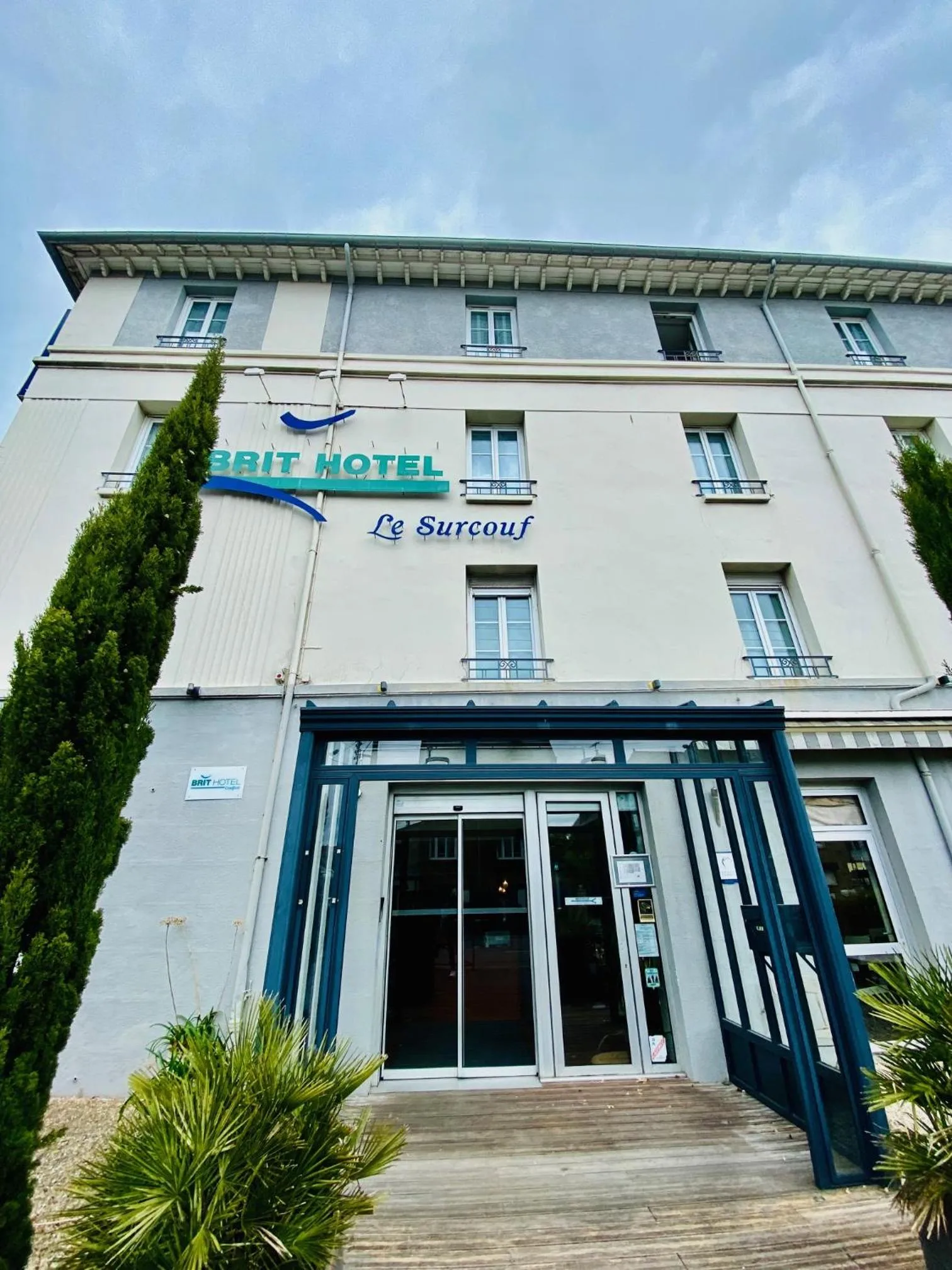 Property building in Brit Hotel Le Surcouf