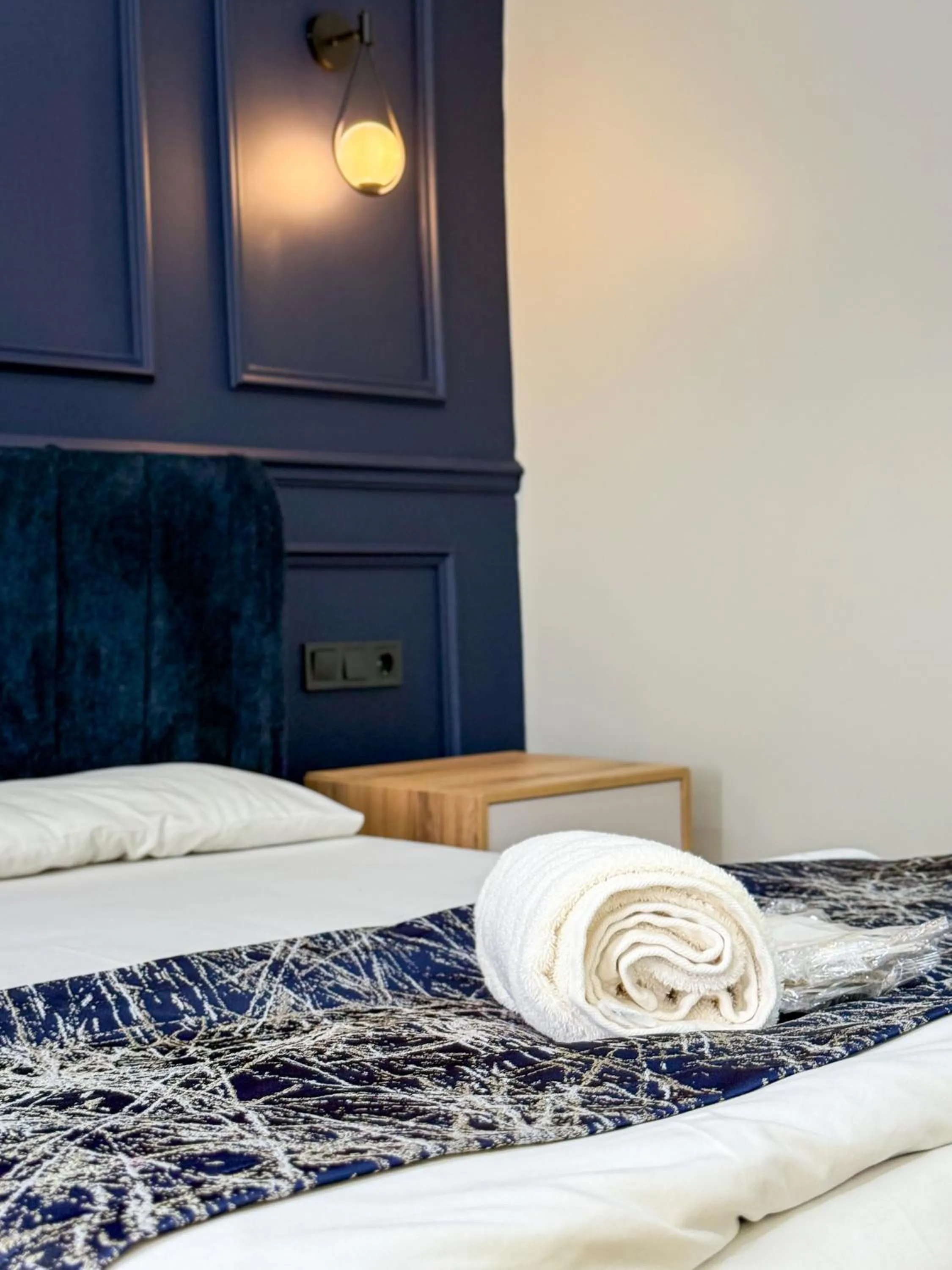 Bed in The Reina Hotel