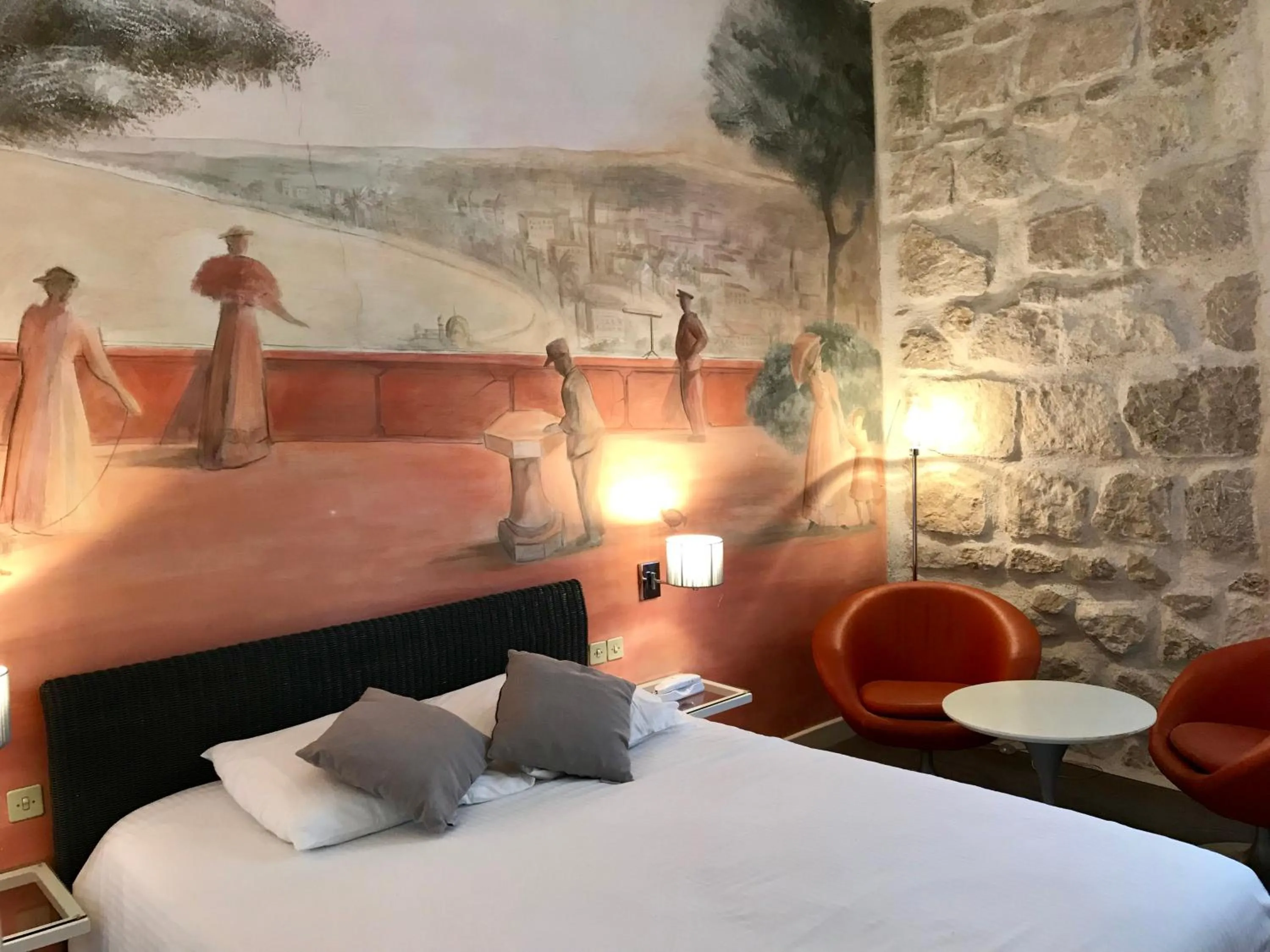 Bedroom, Bed in Le Windsor, Jungle Art Hotel