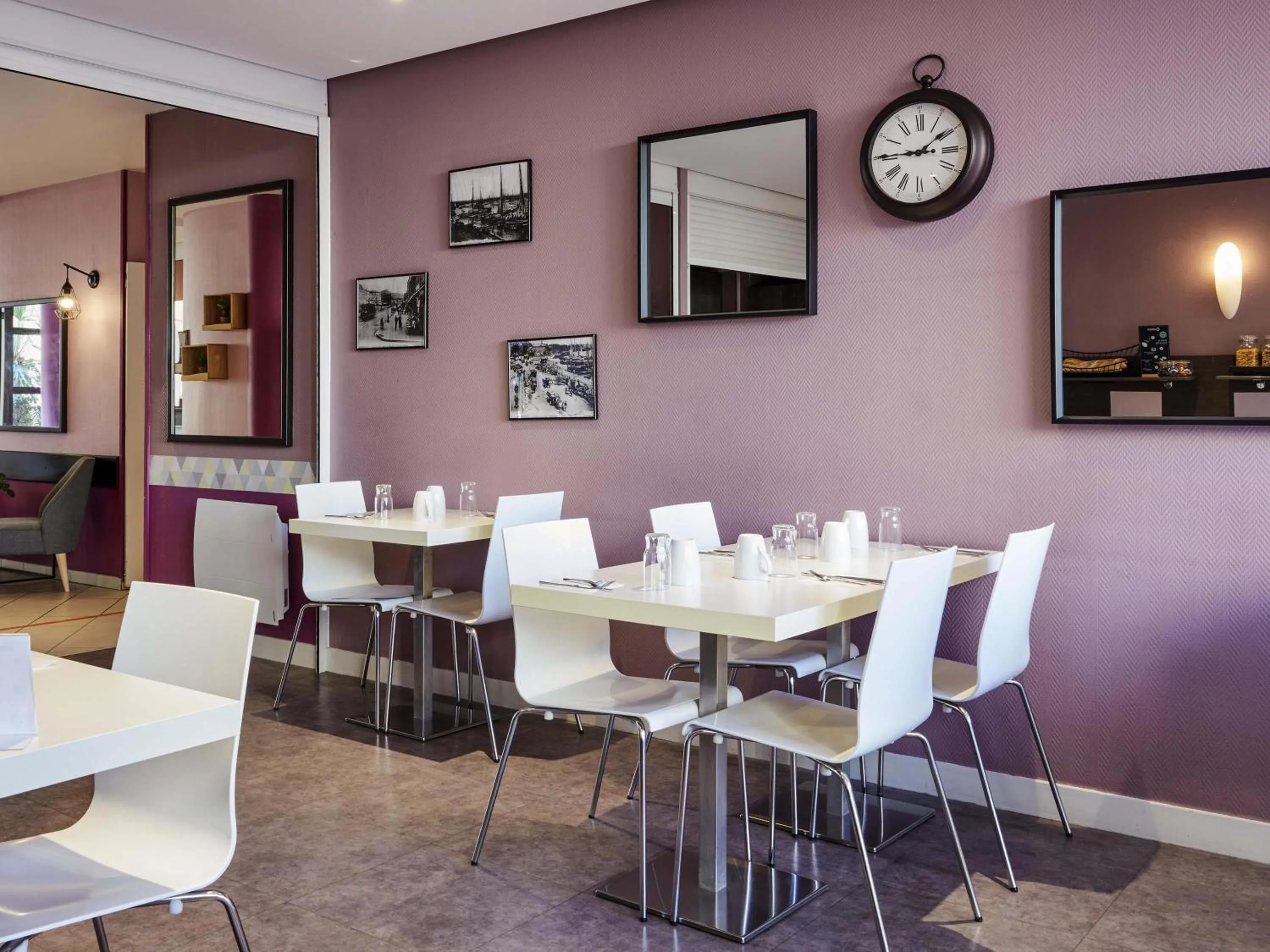 Breakfast in Aparthotel Adagio Access Bordeaux Rodesse