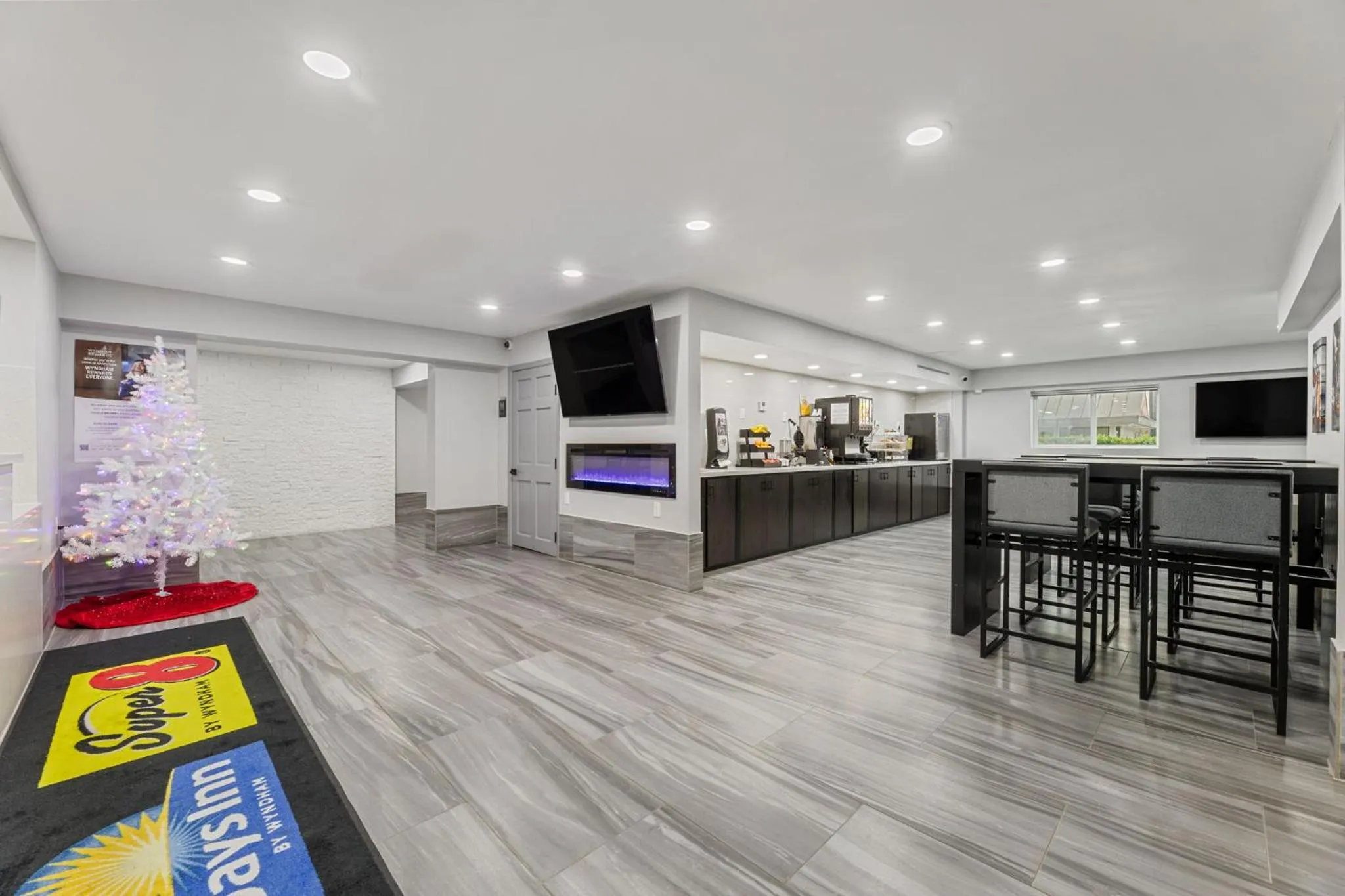 Days Inn & Suites by Wyndham Texas City