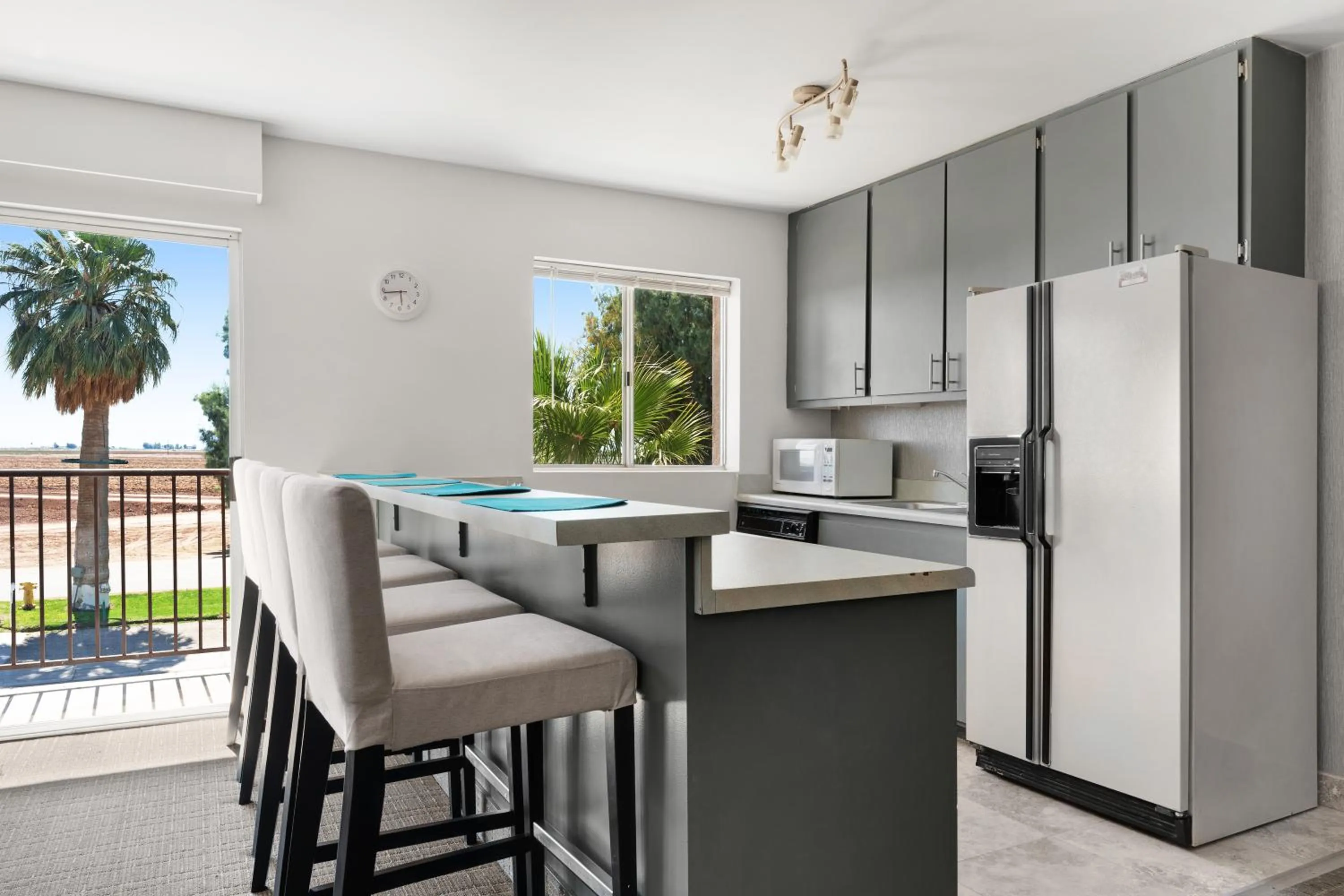 Kitchen/Kitchenette in Ramada by Wyndham Holtville