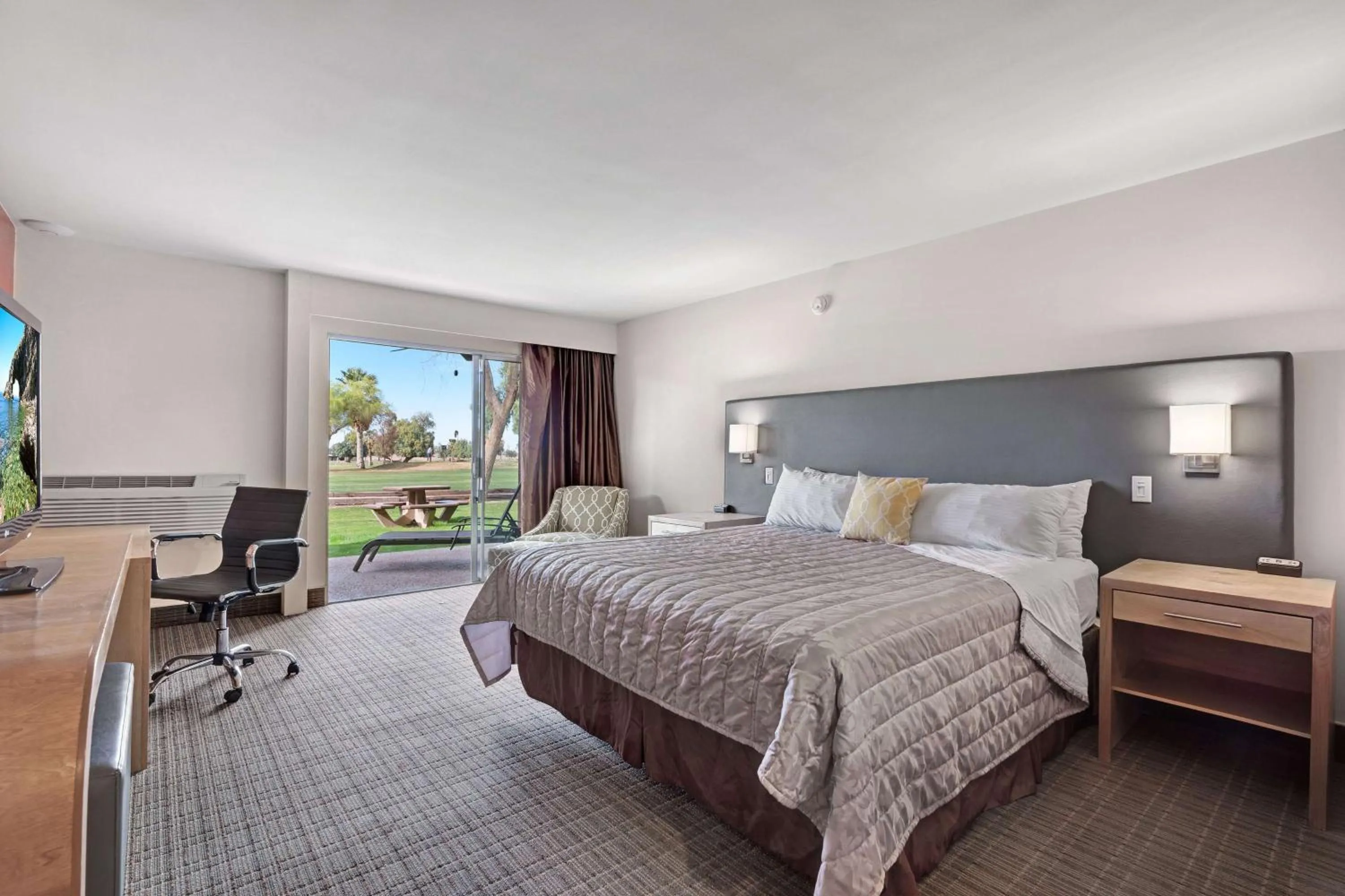 Photo of the whole room in Ramada by Wyndham Holtville