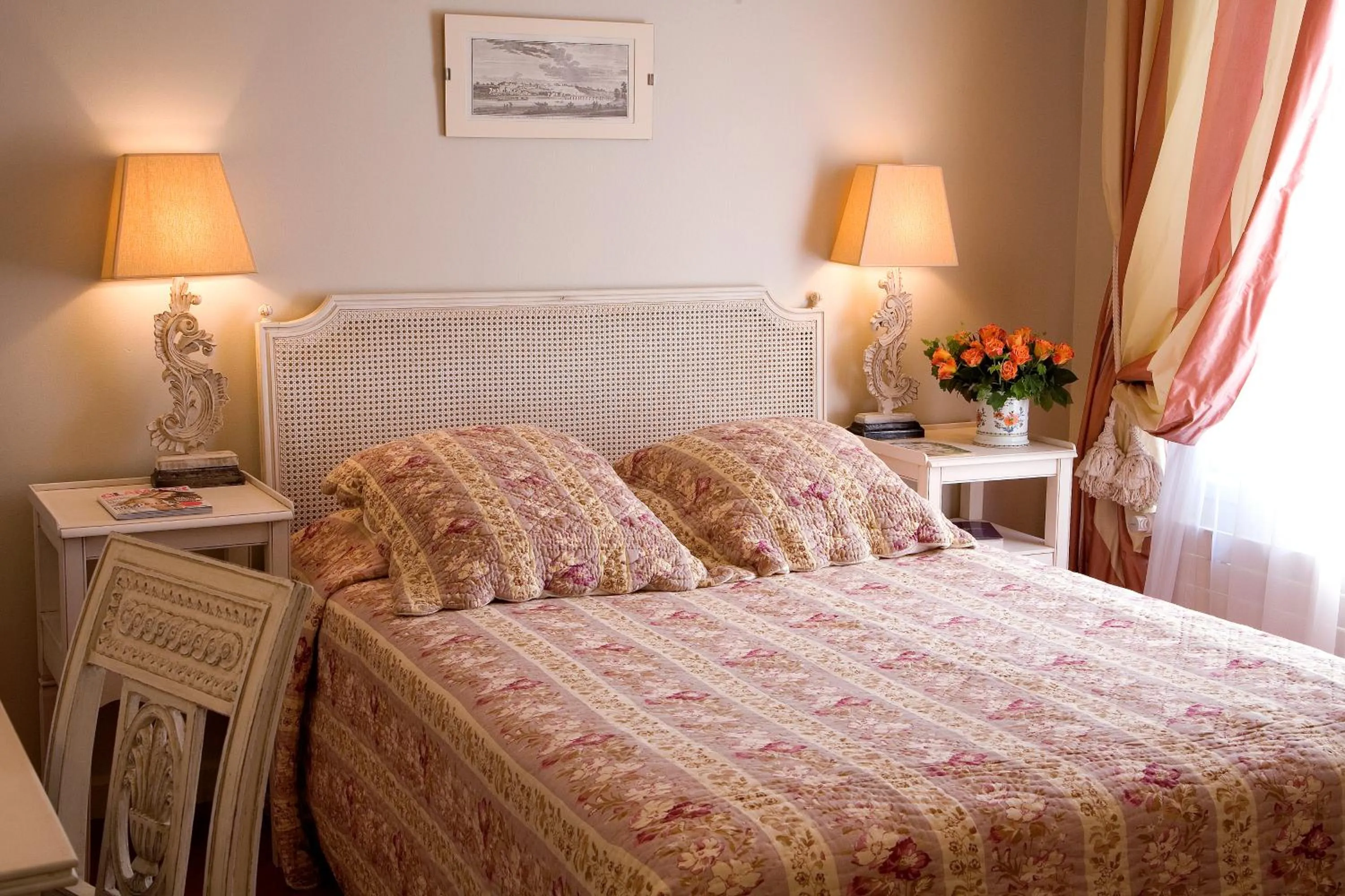 Bedroom, Bed in Pavillon Henri IV Hotel Restaurant Gastronomique Terrasse