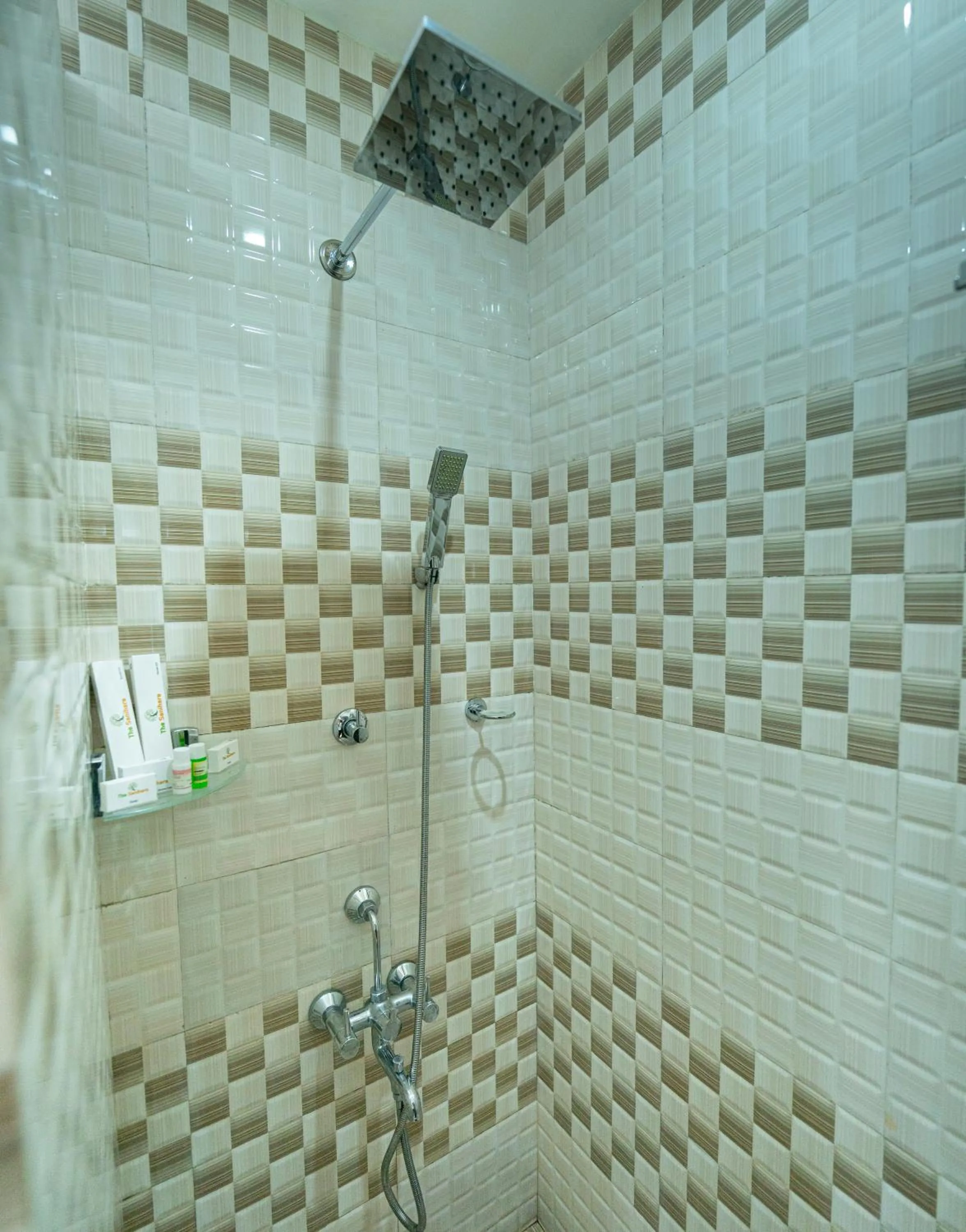 Shower in The Sanihara Hotel & Resort