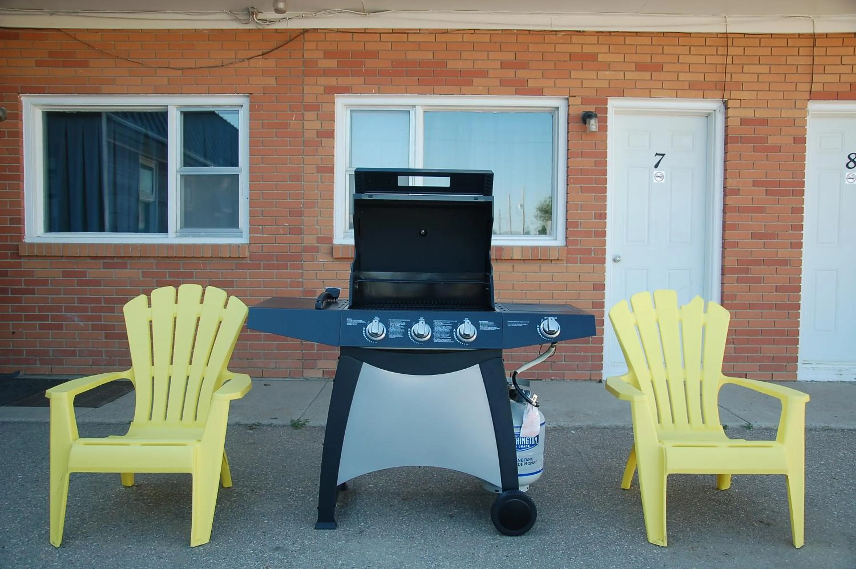 Property building in Stardust Motel