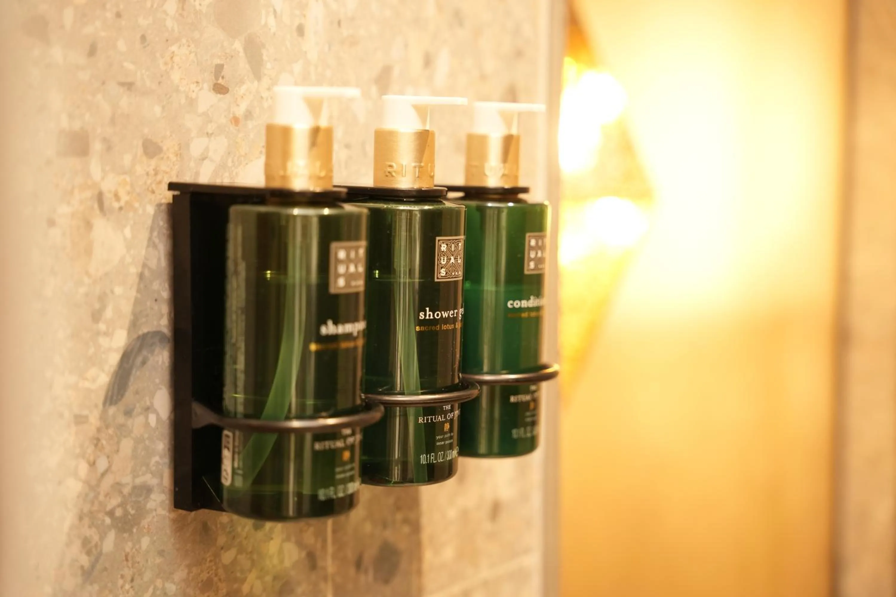 Shower in La Suite Boutique Hotel