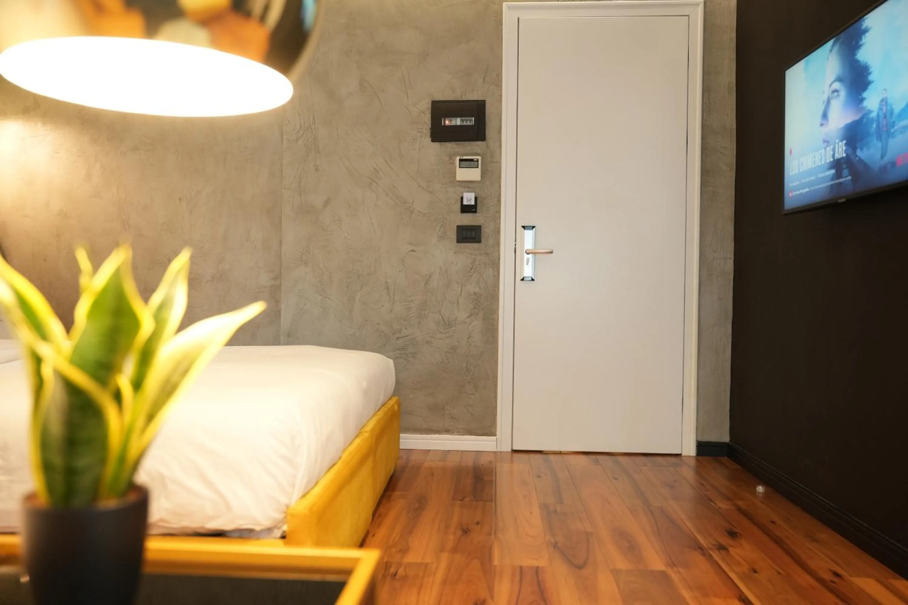 TV and multimedia in La Suite Boutique Hotel