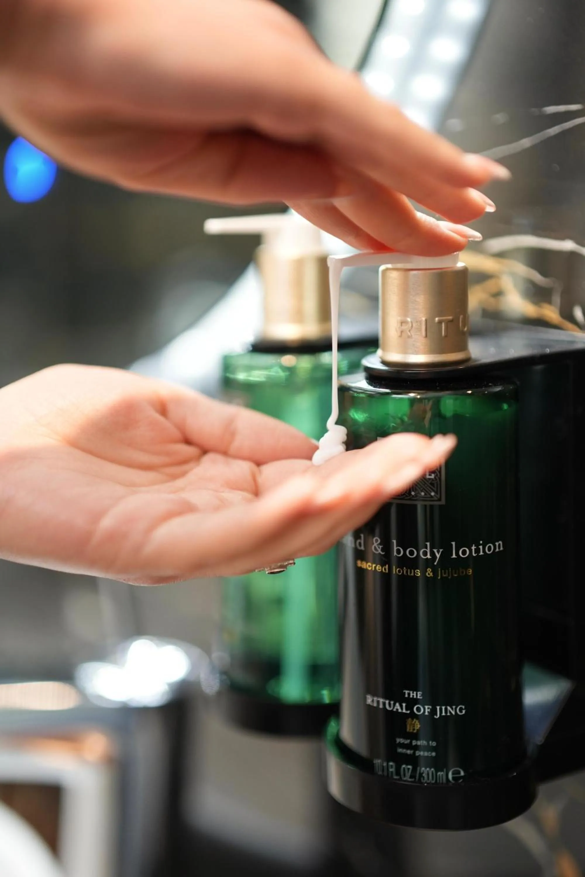 Bathroom in La Suite Boutique Hotel